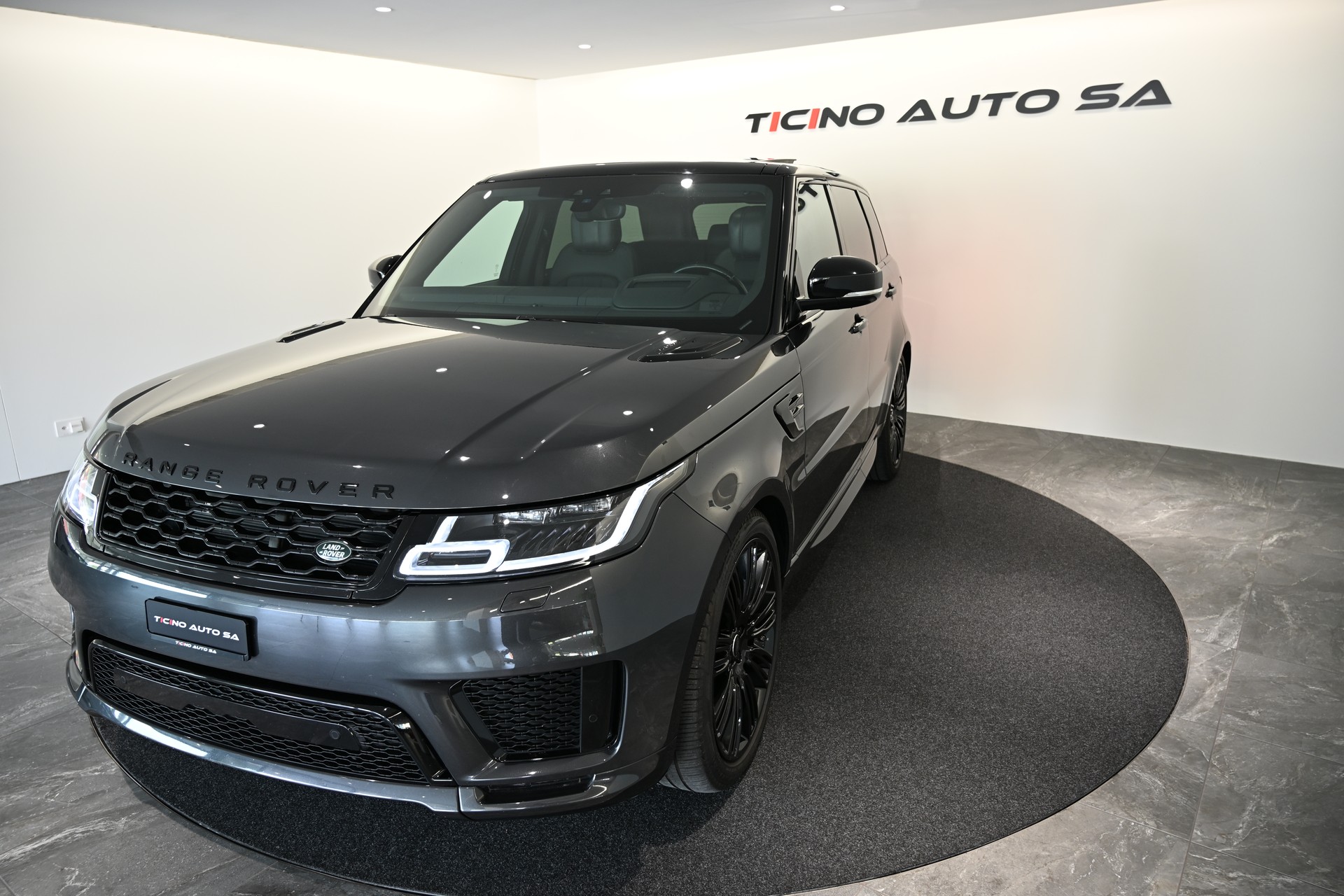 LAND ROVER Range Rover Sport 3.0 SDV6 HSE Dynamic Automatic-image-16