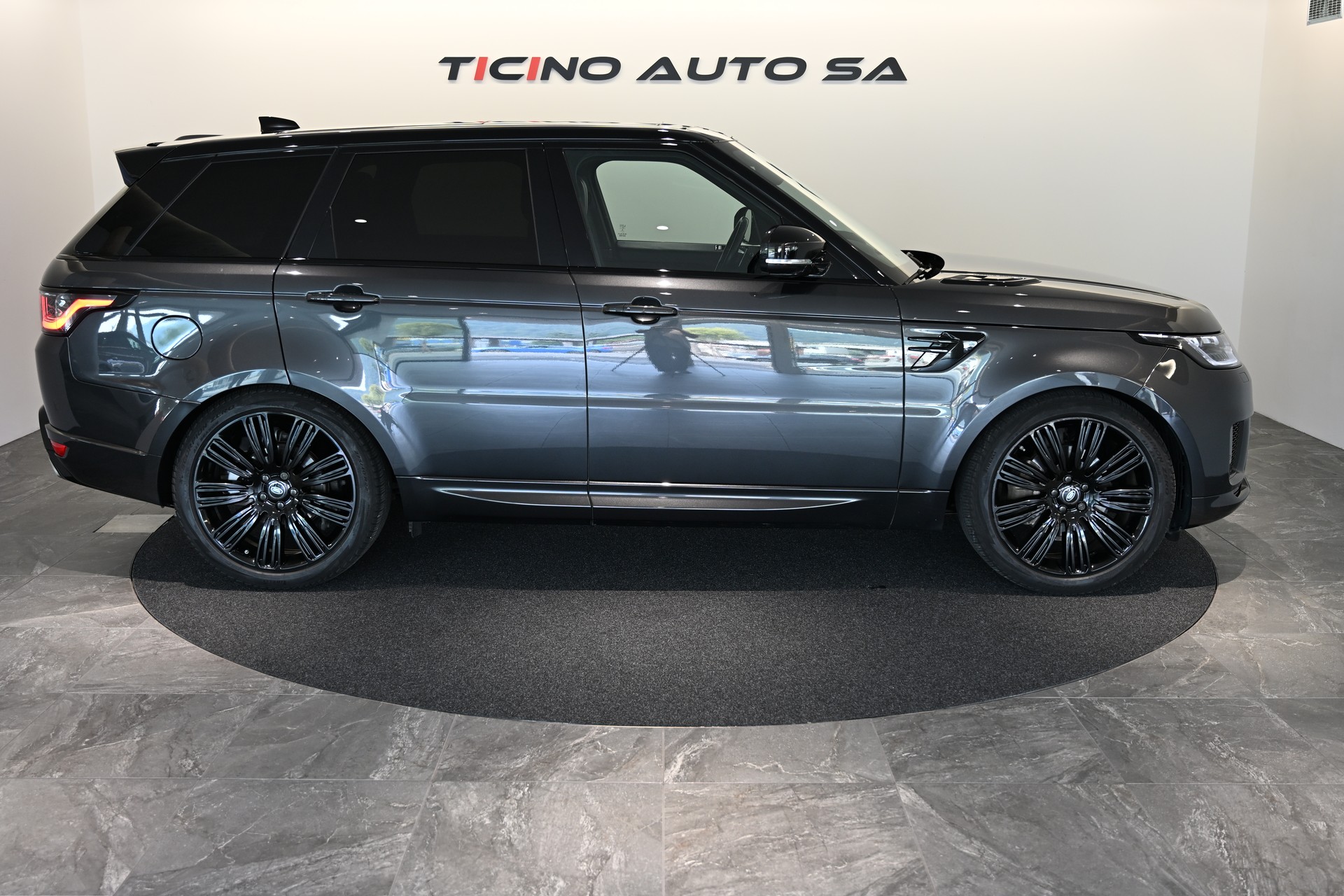 LAND ROVER Range Rover Sport 3.0 SDV6 HSE Dynamic Automatic-image-8