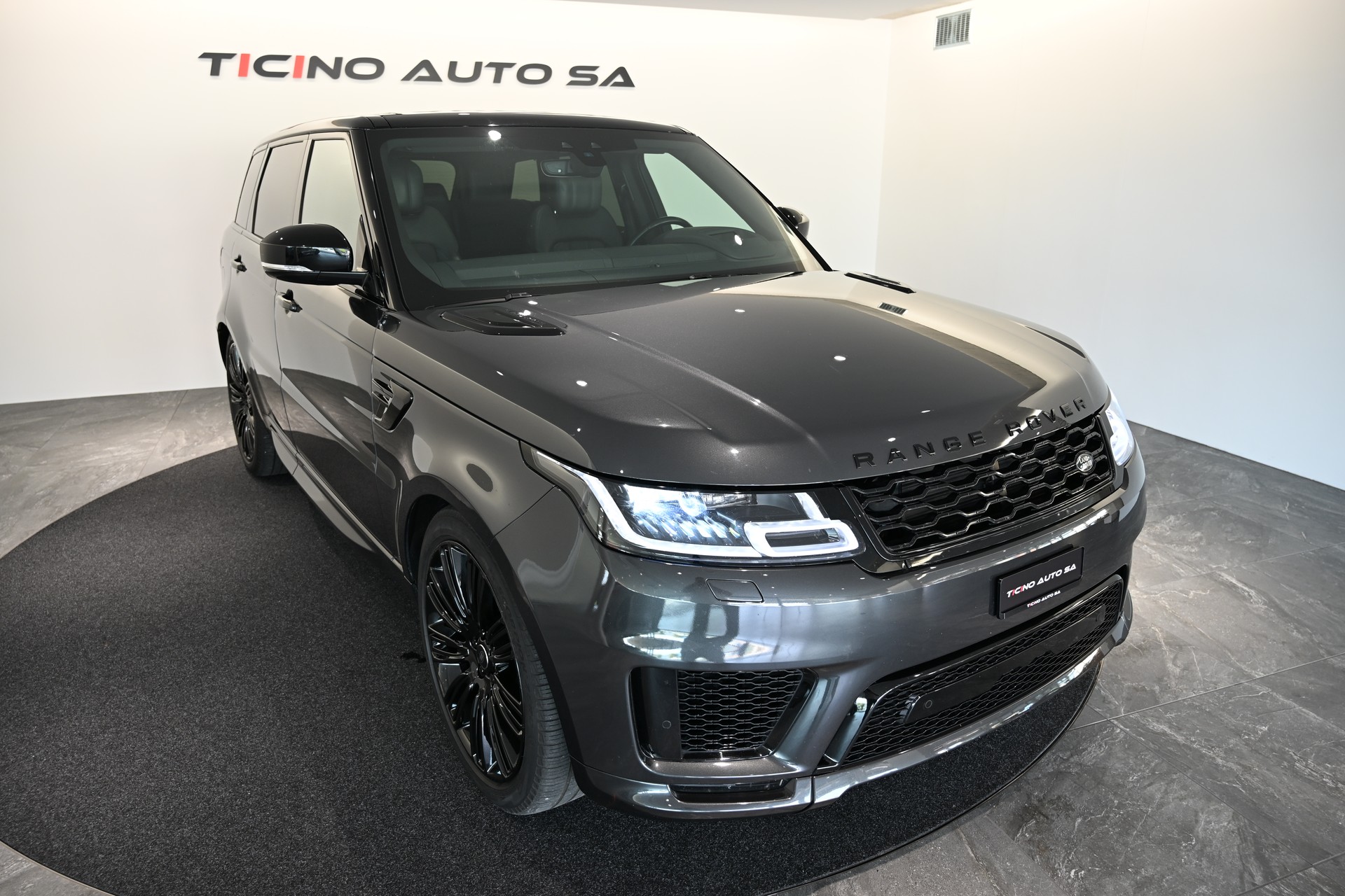 LAND ROVER Range Rover Sport 3.0 SDV6 HSE Dynamic Automatic-image-17