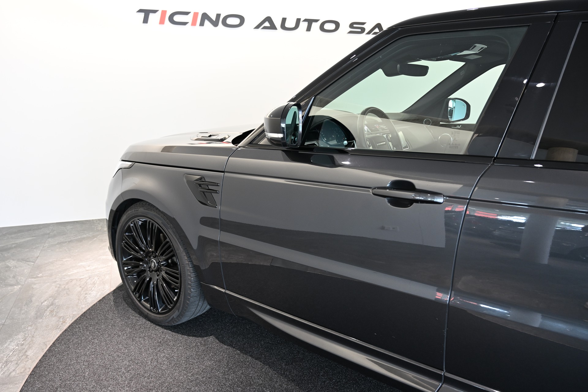 LAND ROVER Range Rover Sport 3.0 SDV6 HSE Dynamic Automatic-image-14