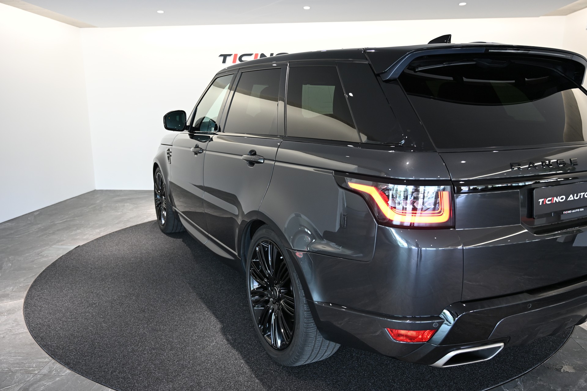 LAND ROVER Range Rover Sport 3.0 SDV6 HSE Dynamic Automatic-image-13