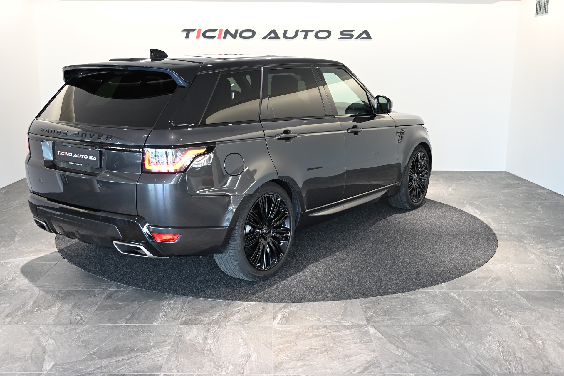 LAND ROVER Range Rover Sport 3.0 SDV6 HSE Dynamic Automatic-image-1