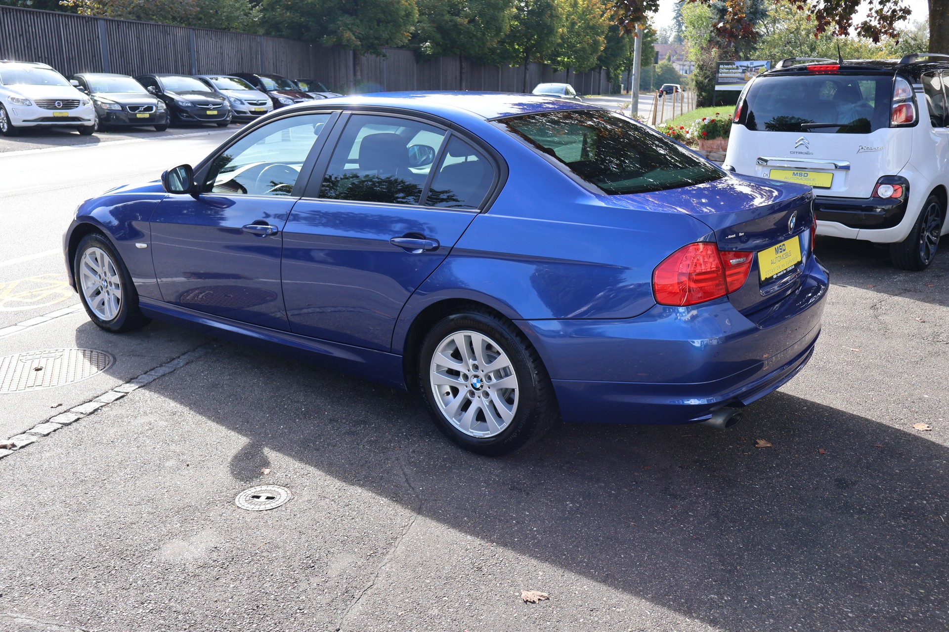 BMW 320d xDrive Dynamic Edition Steptronic-image-6