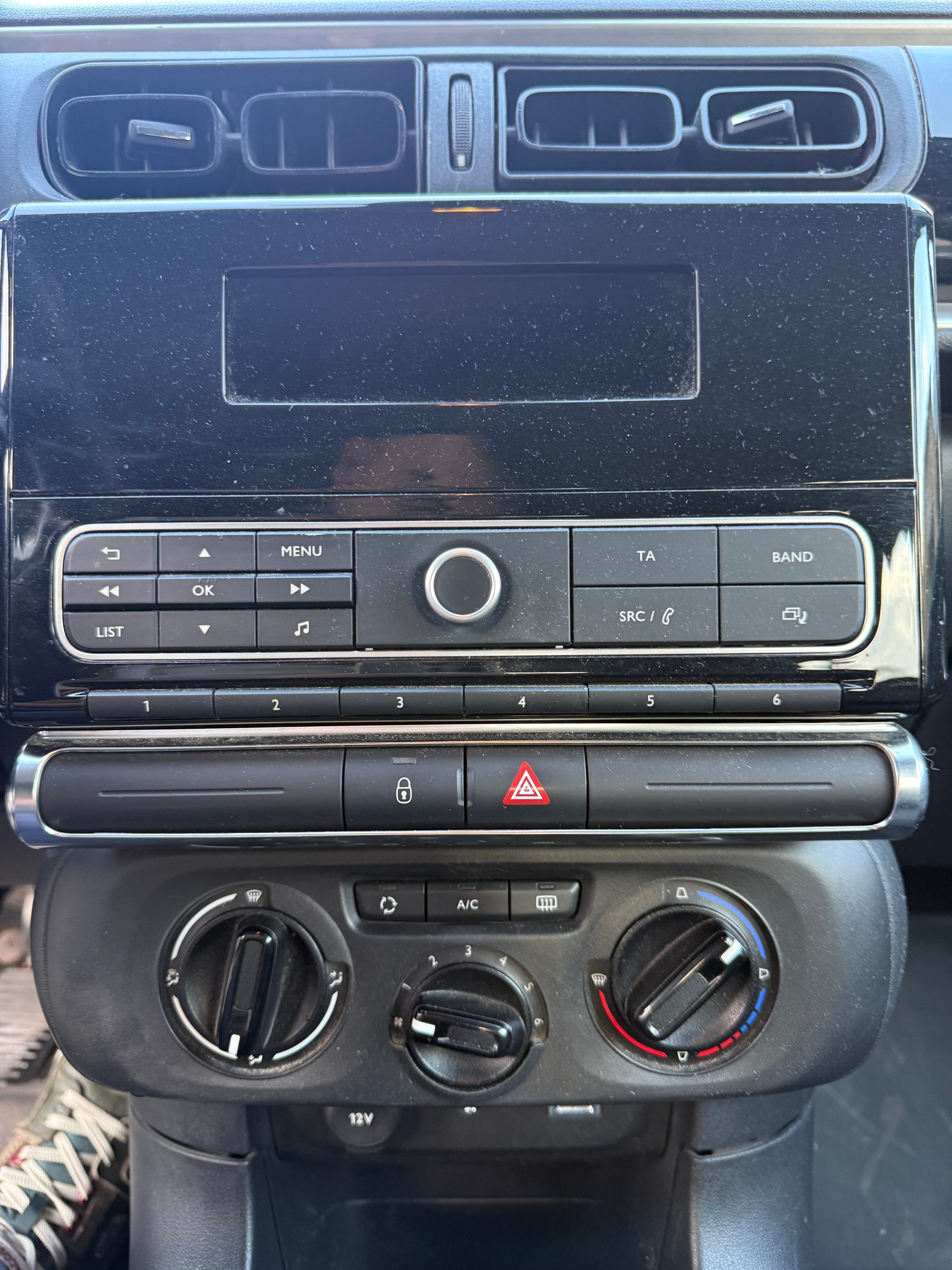 CITROEN C3 1.2i PureTech Live-image-9