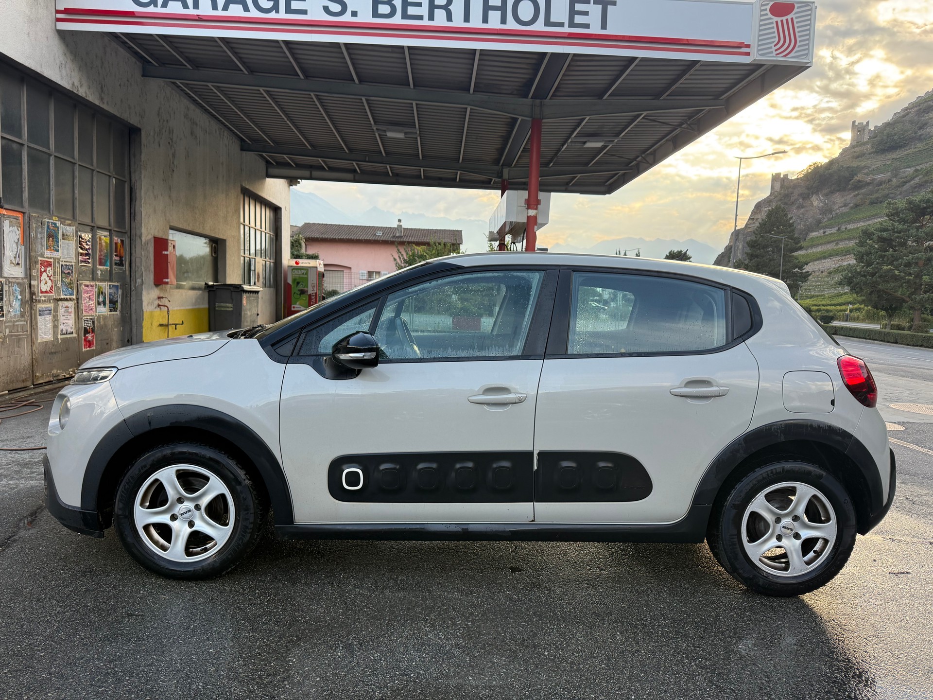 CITROEN C3 1.2i PureTech Live-image-6