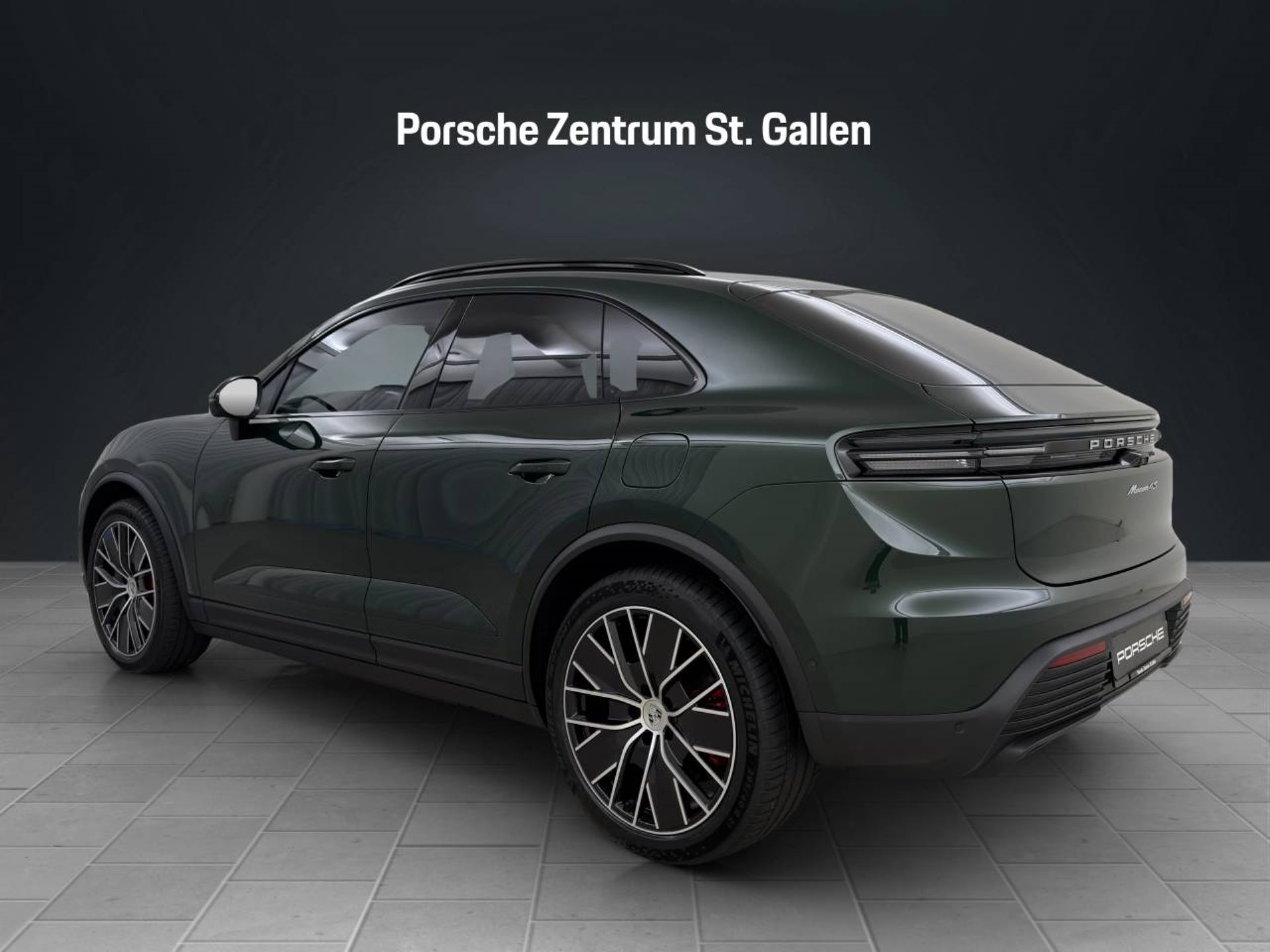 PORSCHE Macan 4S-showroom-element-2