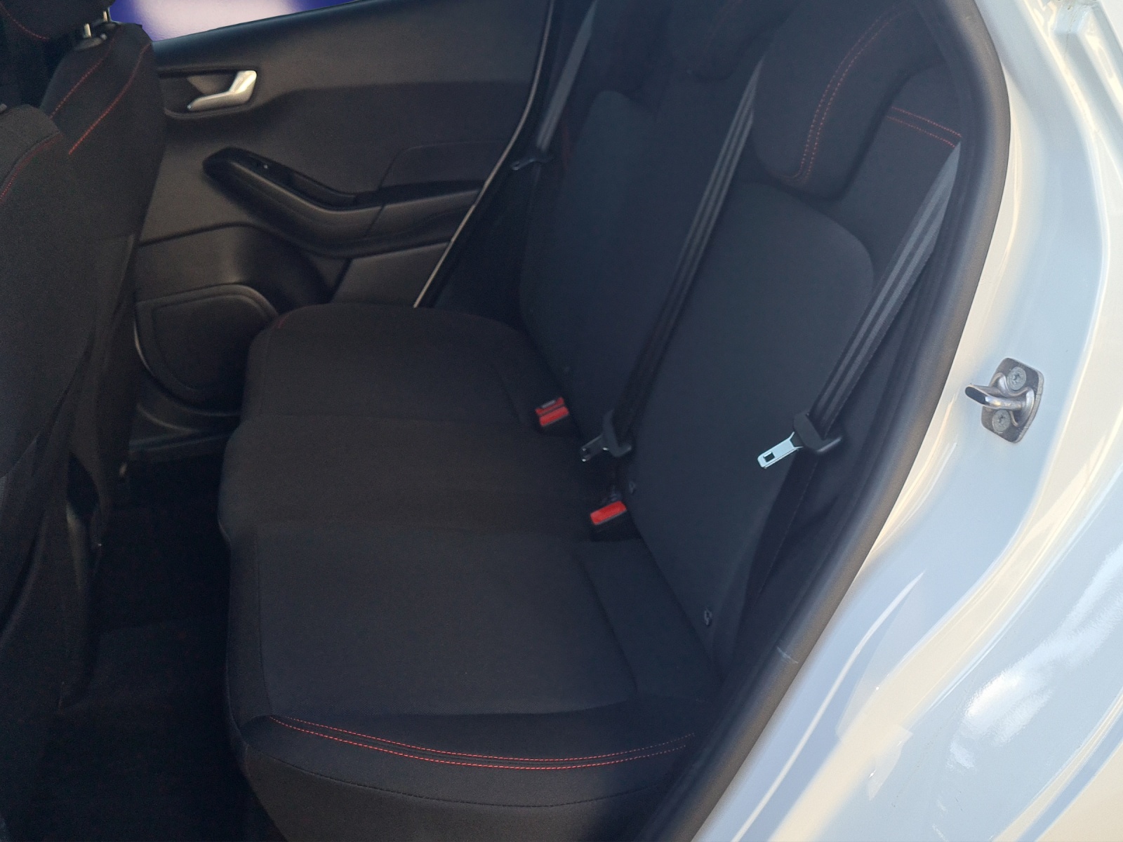 FORD Fiesta 1.0i EcoBoost Hybrid 125 PS ST-Line AUTOMAT-image-13