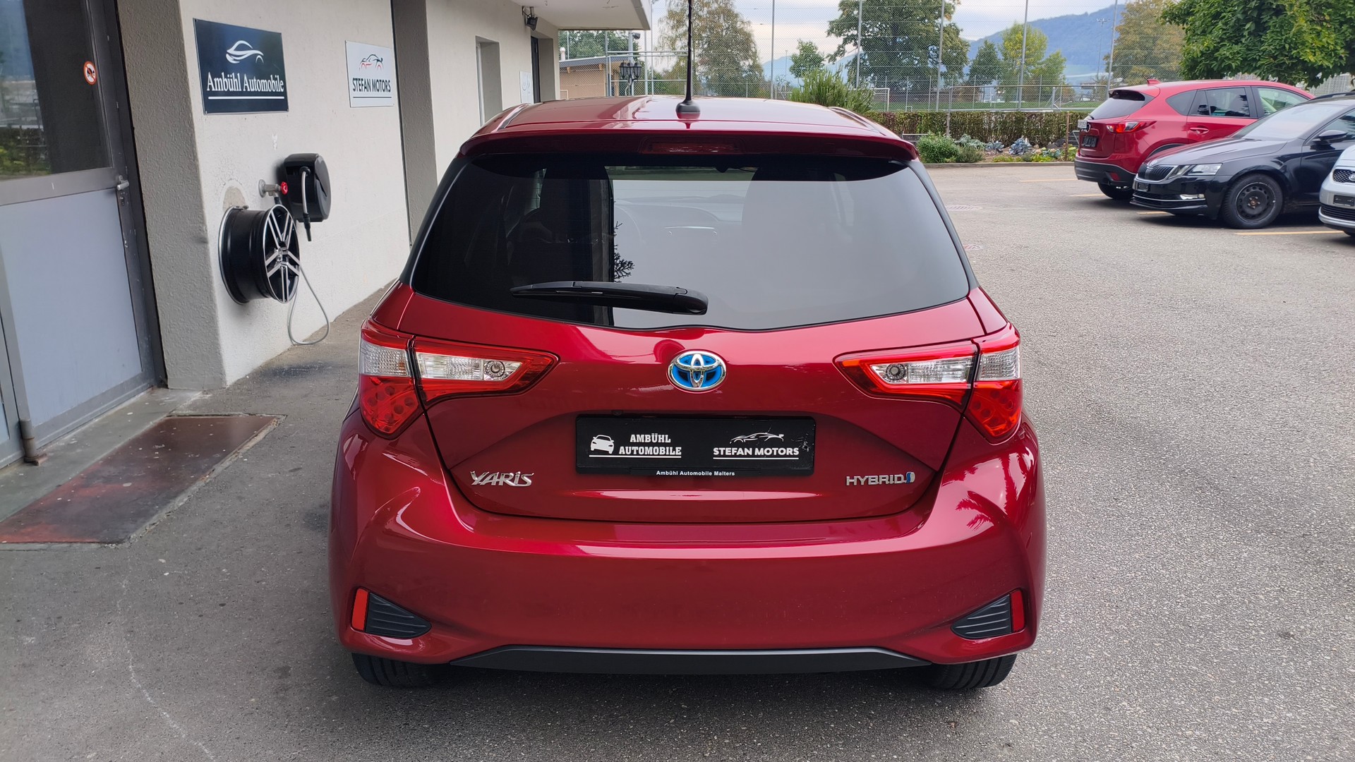 TOYOTA Yaris 1.5 VVT-i Hybrid Style e-CVT-image-3