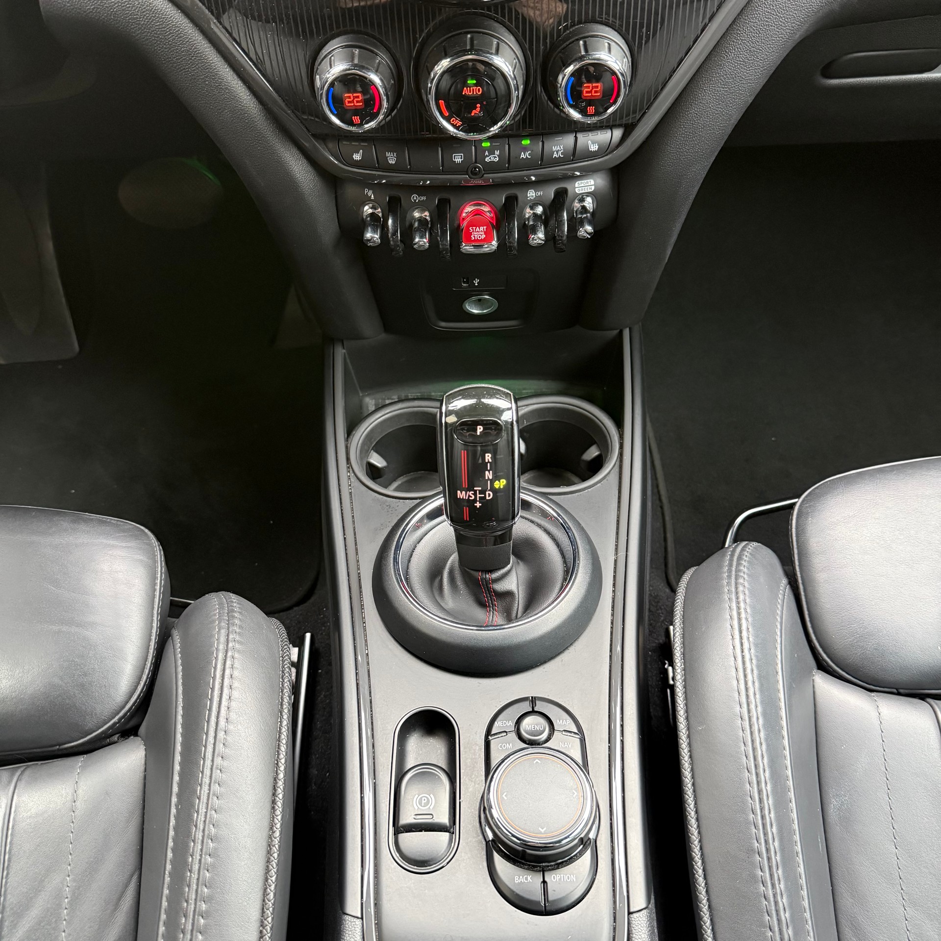 MINI Countryman Cooper S ALL4 Steptronic Swiss-image-21