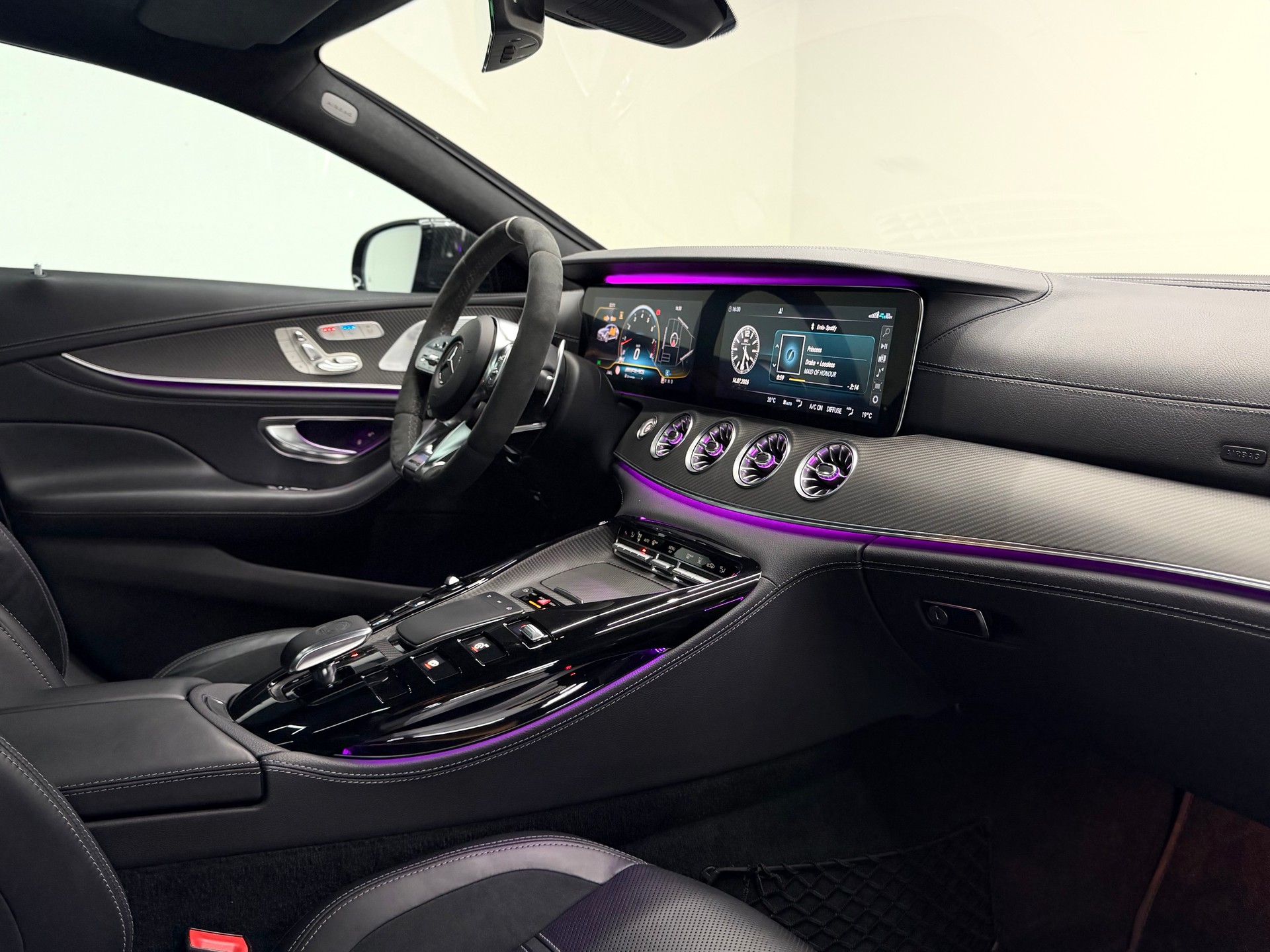 MERCEDES-BENZ AMG GT 4 63 S 4Matic+ Speedshift MCT-image-11