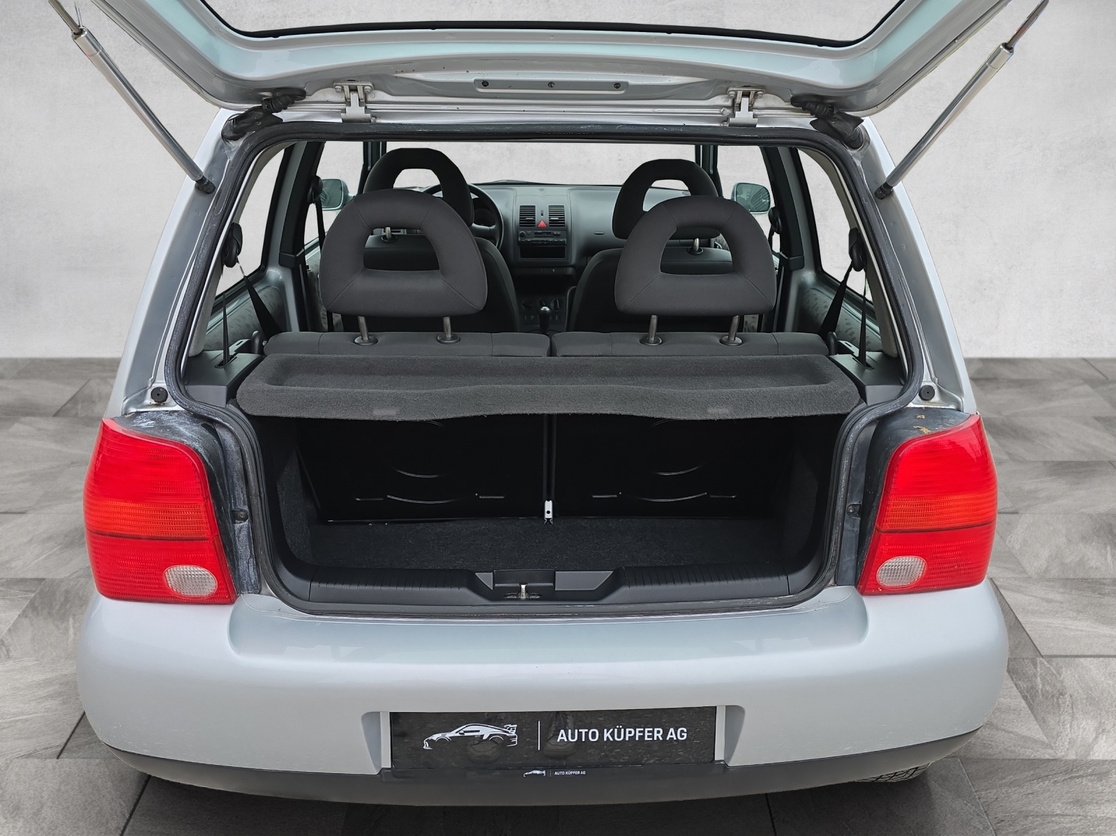 VW Lupo 50 ABS OXFORD Edition-image-19