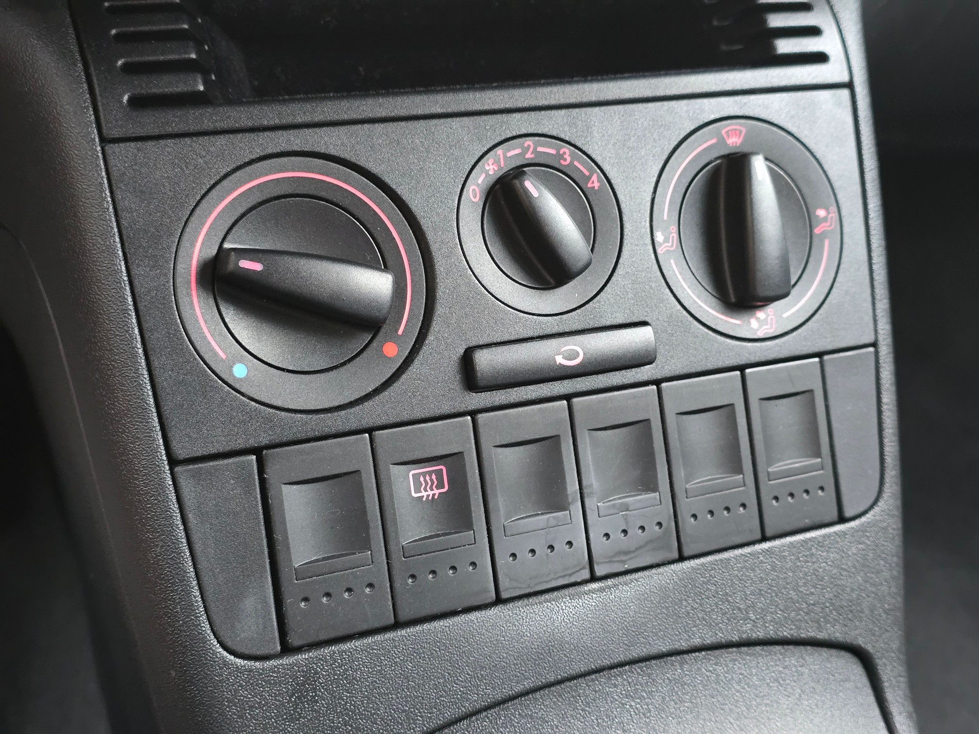 VW Lupo 50 ABS OXFORD Edition-image-15