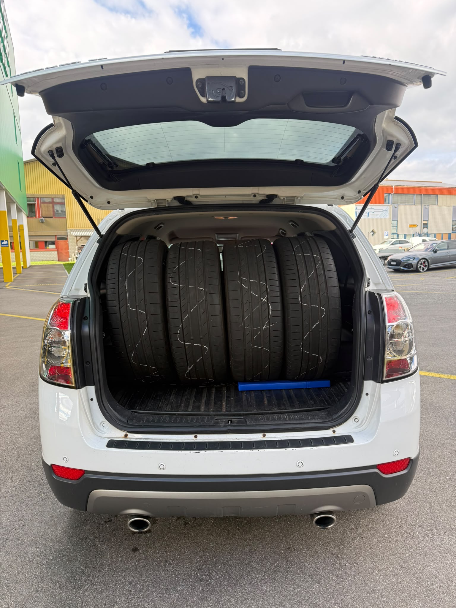 CHEVROLET Captiva 2.0 VCDi Sport 4WD Automatic-image-14
