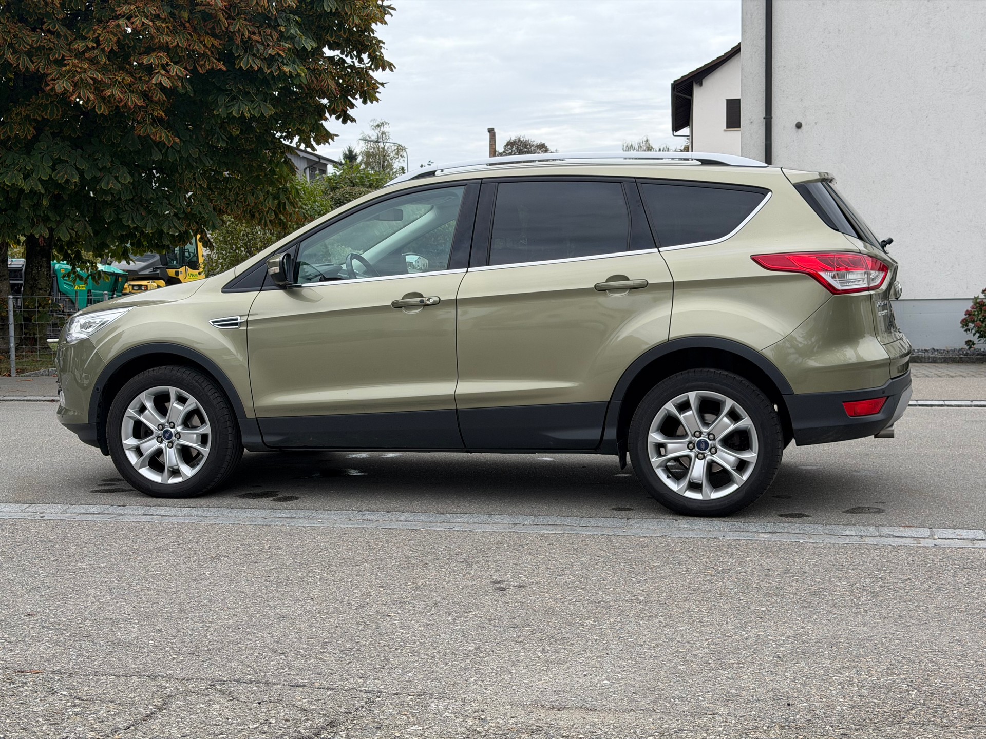 FORD Kuga 2.0 TDCi Titanium 4WD PowerShift-image-3