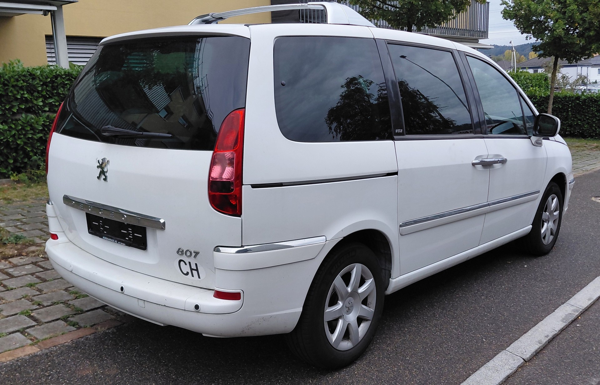 PEUGEOT 807 2.0 16V HDi Family+ Tiptronic-image-5