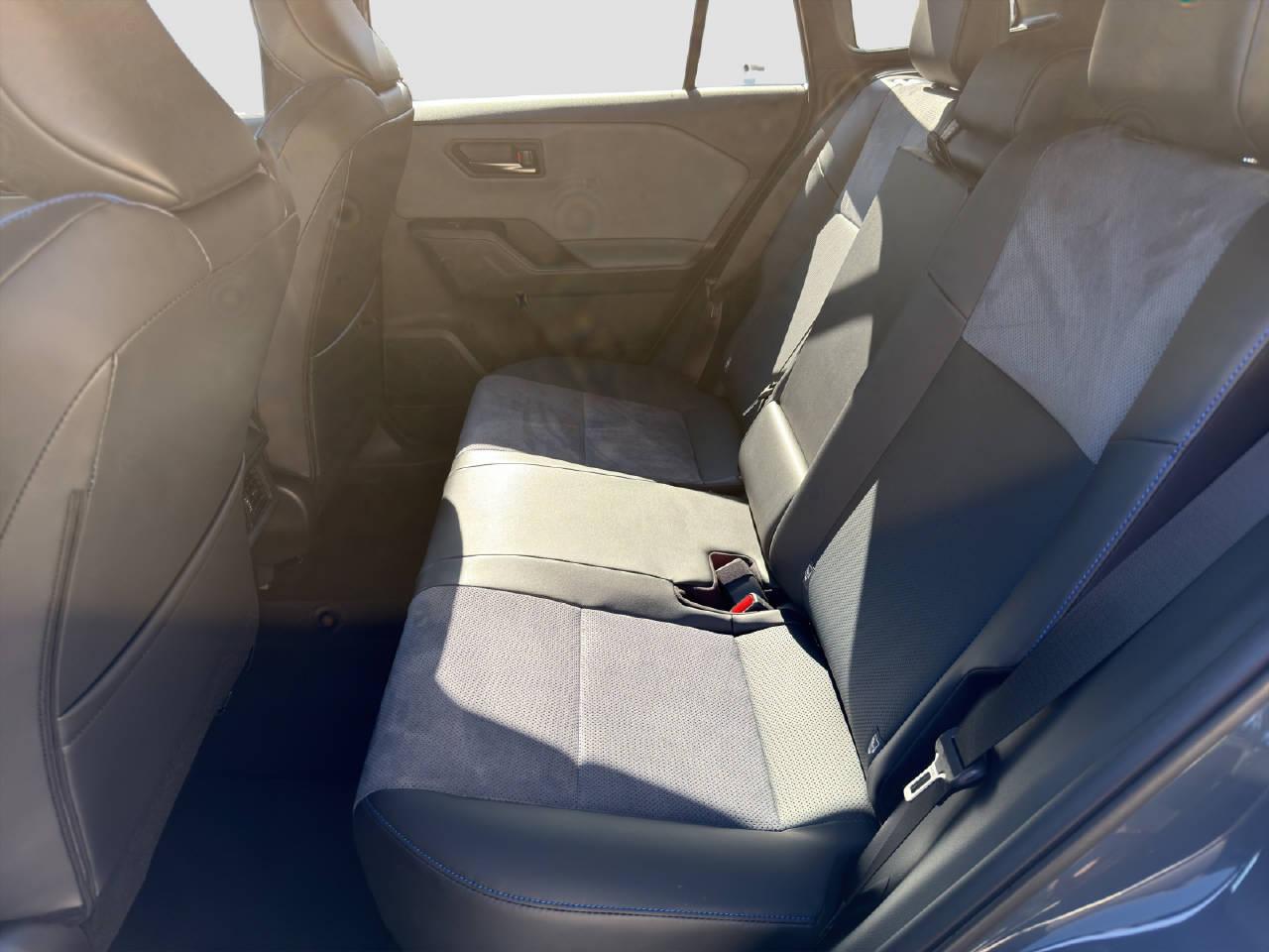 TOYOTA RAV4 2.5 Plug-In-Hybrid Style-image-13