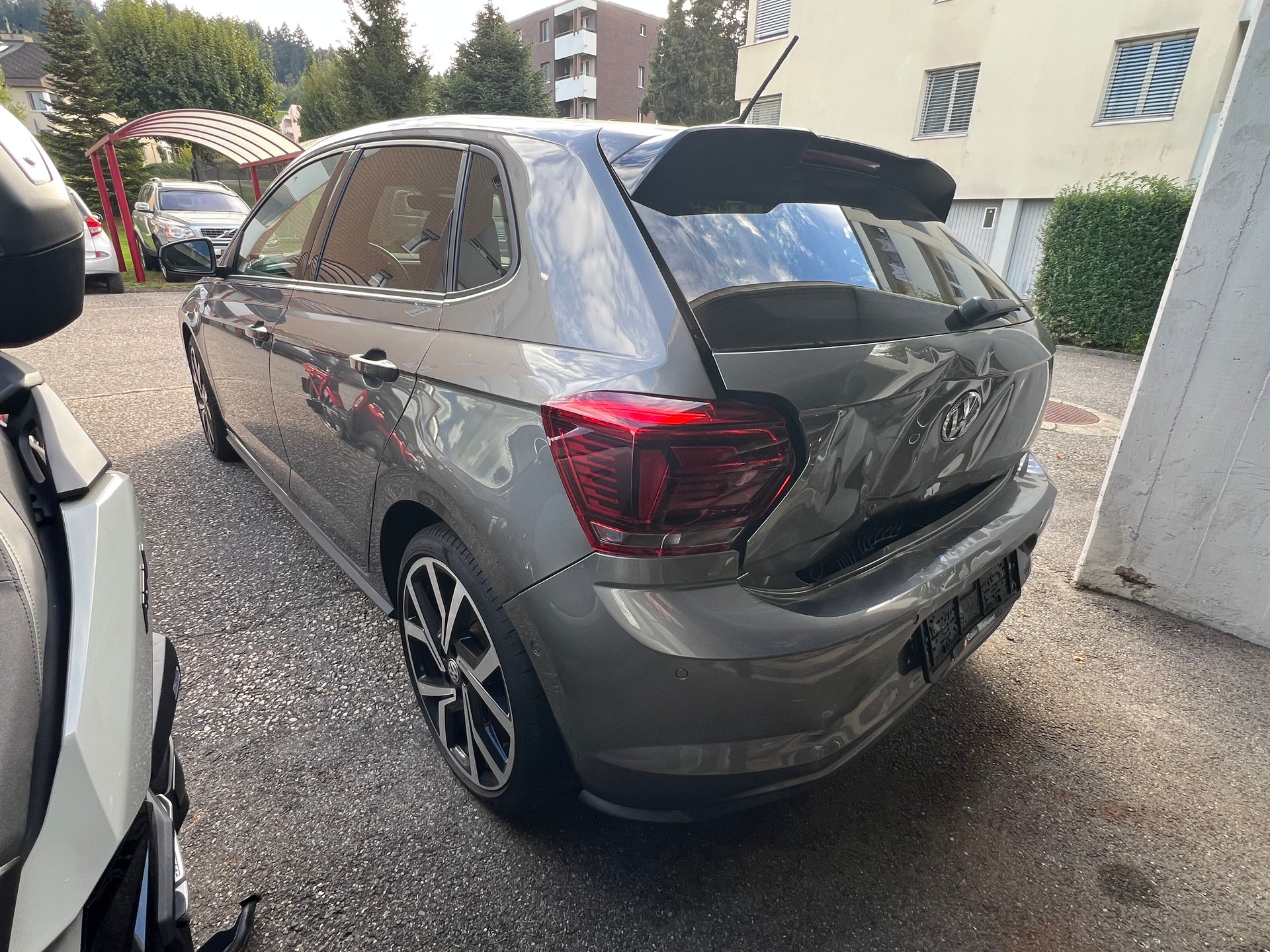 VW Polo 2.0 TSI GTI DSG-image-4