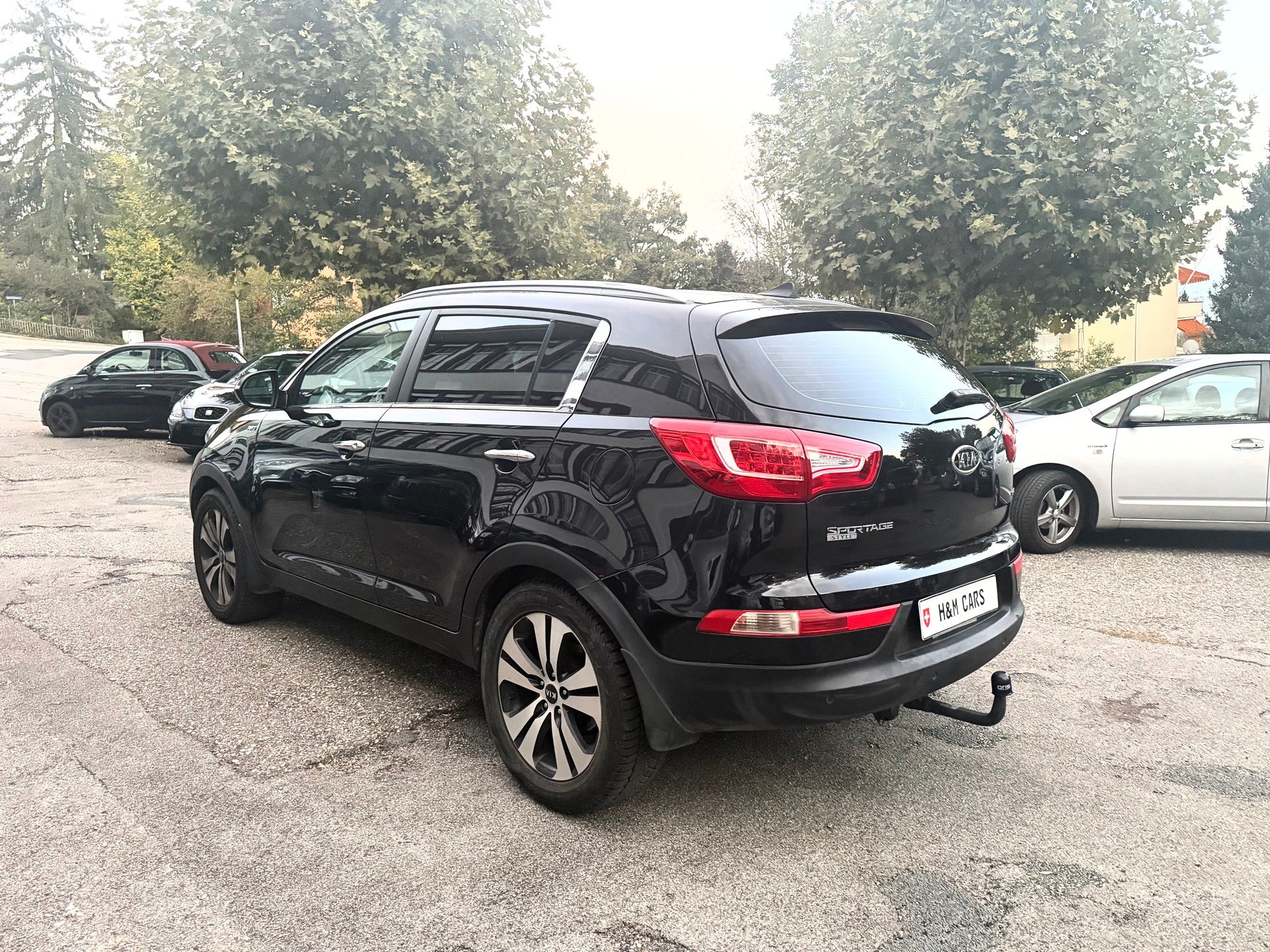 KIA Sportage 2.0 CRDi Trend 4WD Automatic-image-6