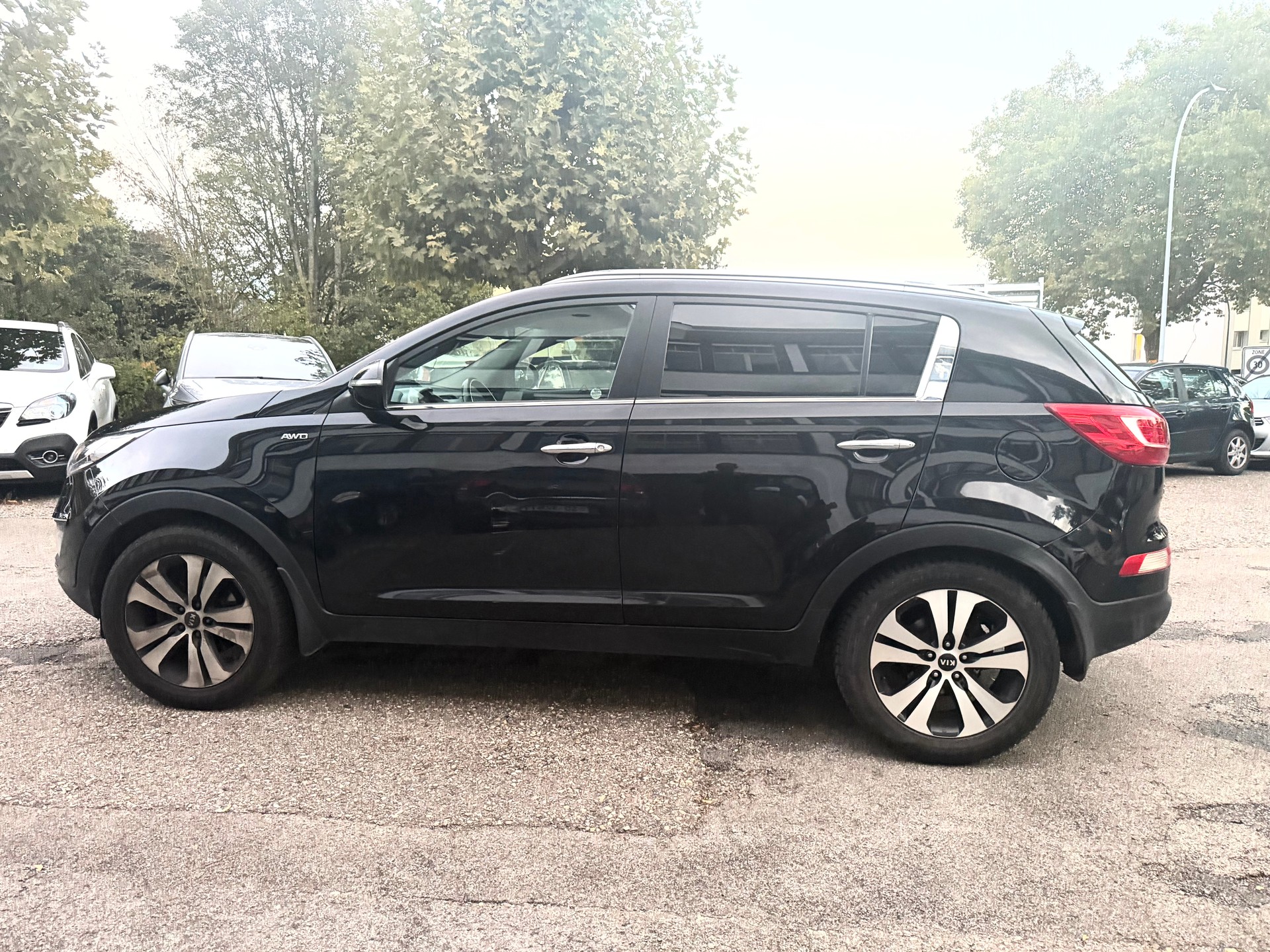 KIA Sportage 2.0 CRDi Trend 4WD Automatic-image-7