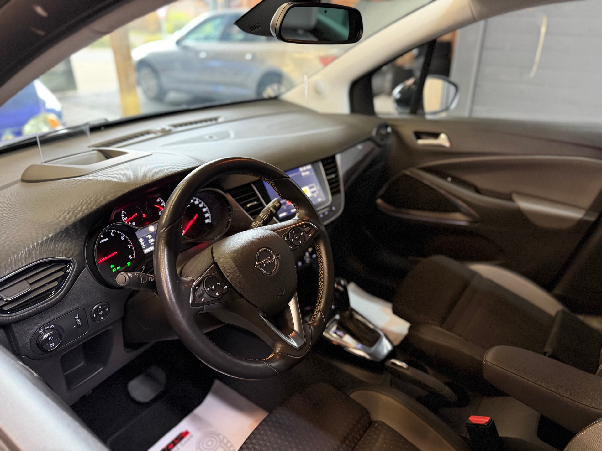 OPEL Crossland X 1.2i TP Ultimate Automatik-image-9
