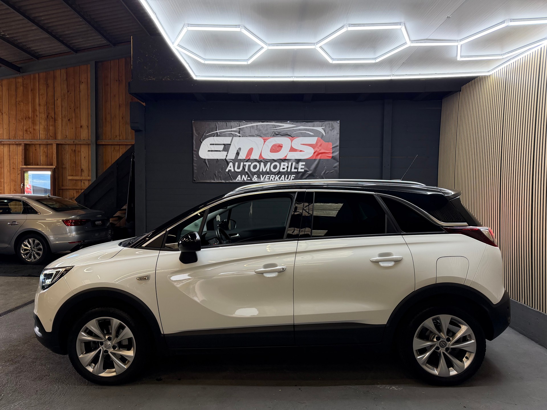 OPEL Crossland X 1.2i TP Ultimate Automatik-image-3
