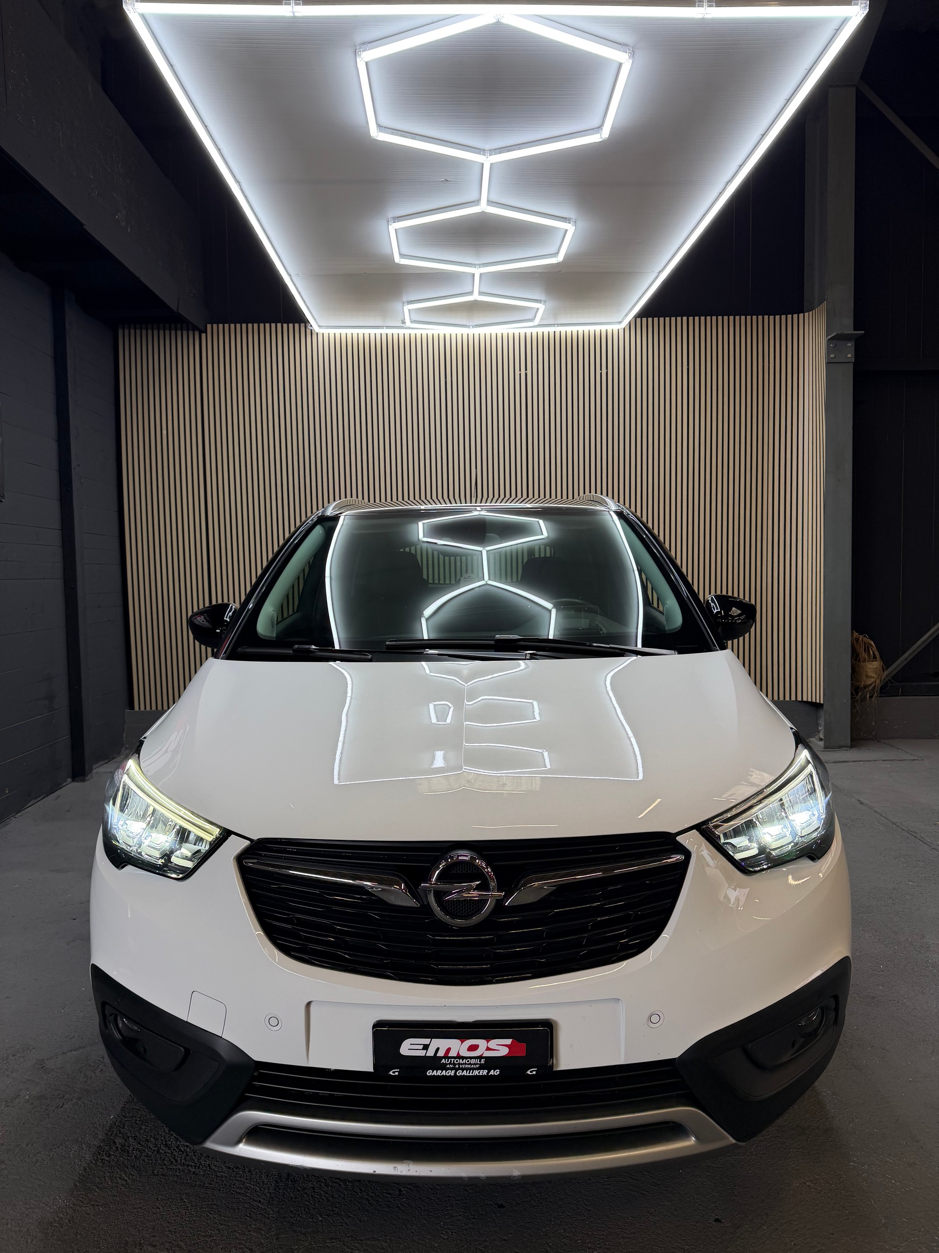 OPEL Crossland X 1.2i TP Ultimate Automatik-image-1