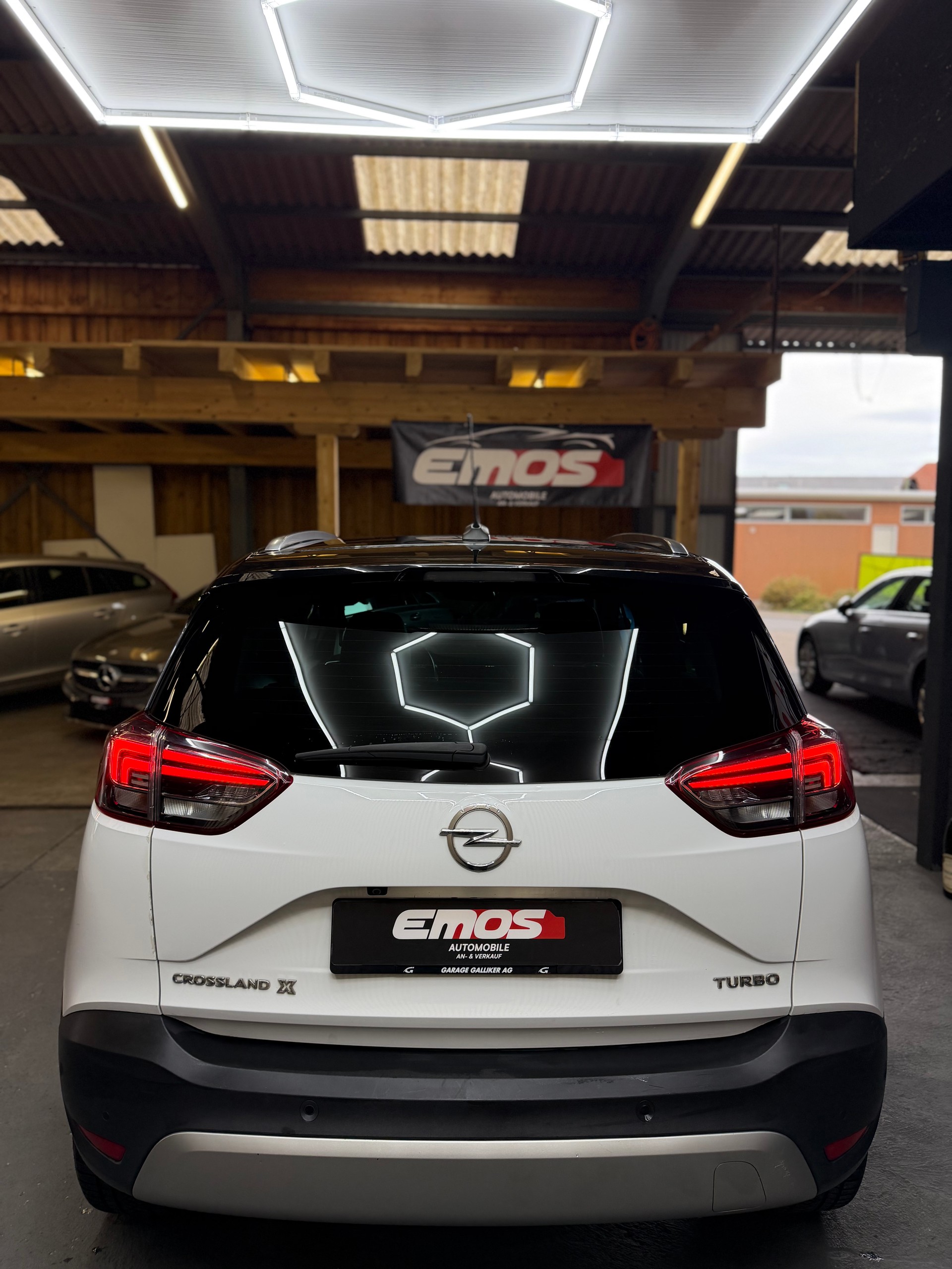 OPEL Crossland X 1.2i TP Ultimate Automatik-image-6