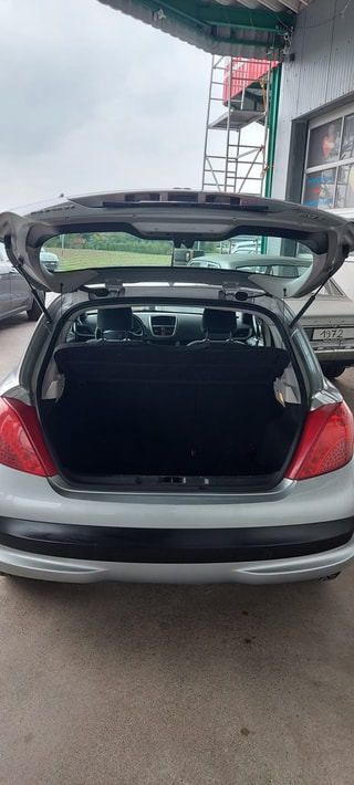 PEUGEOT 207 1.6 16V XS-image-11