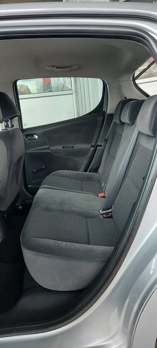 PEUGEOT 207 1.6 16V XS-image-9