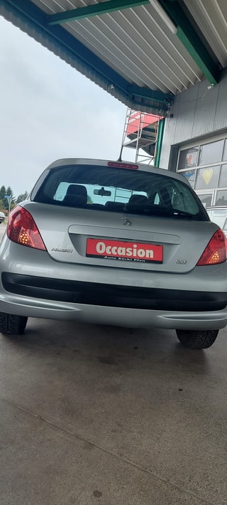 PEUGEOT 207 1.6 16V XS-image-8