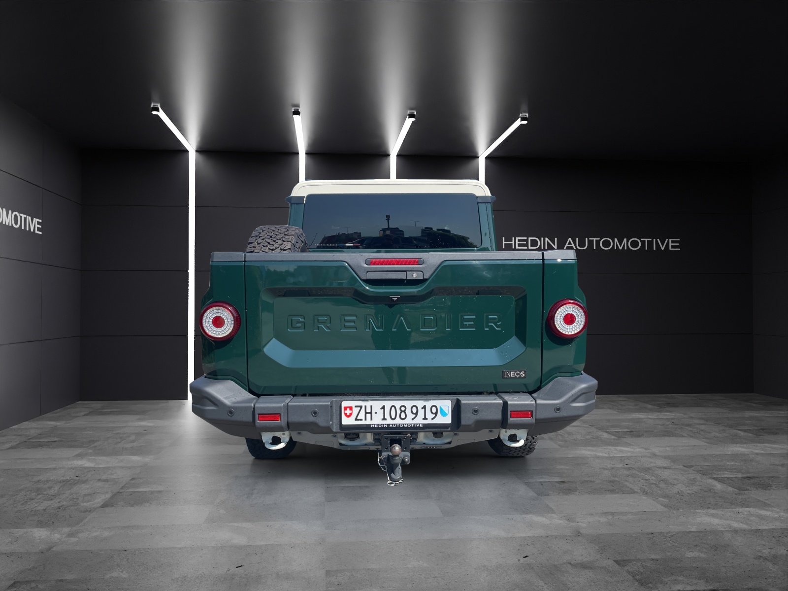 INEOS Grenadier 3.0D Utility Wagon 5-Sitz-image-2