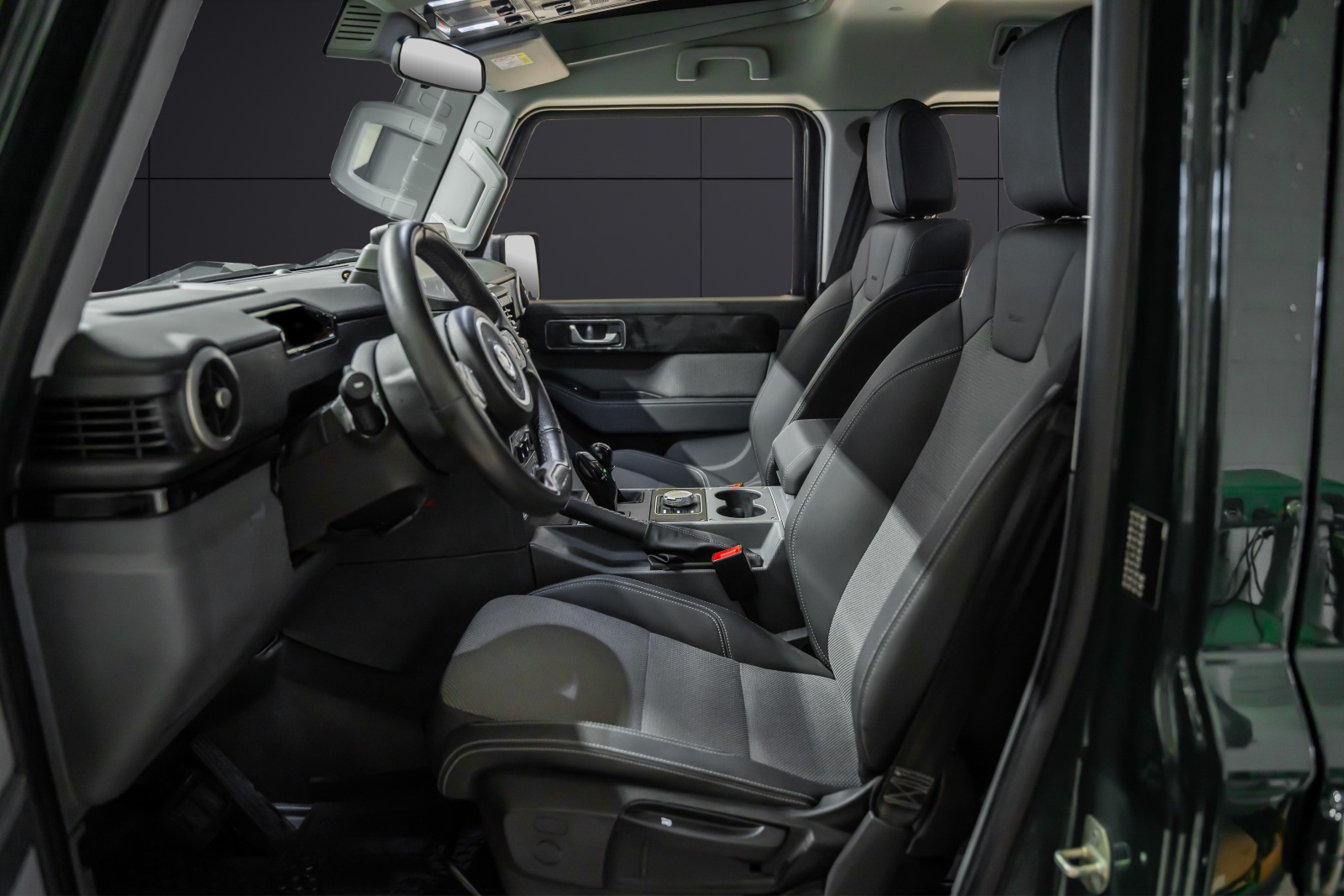 INEOS Grenadier 3.0D Utility Wagon 5-Sitz-image-9