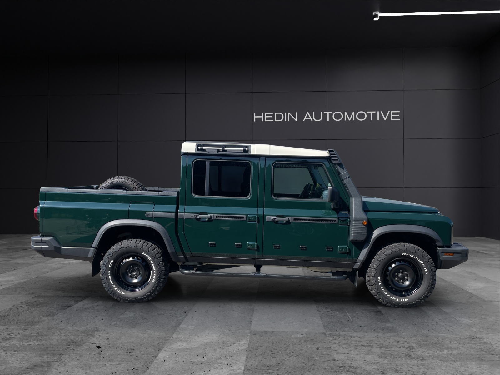 INEOS Grenadier 3.0D Utility Wagon 5-Sitz-image-0