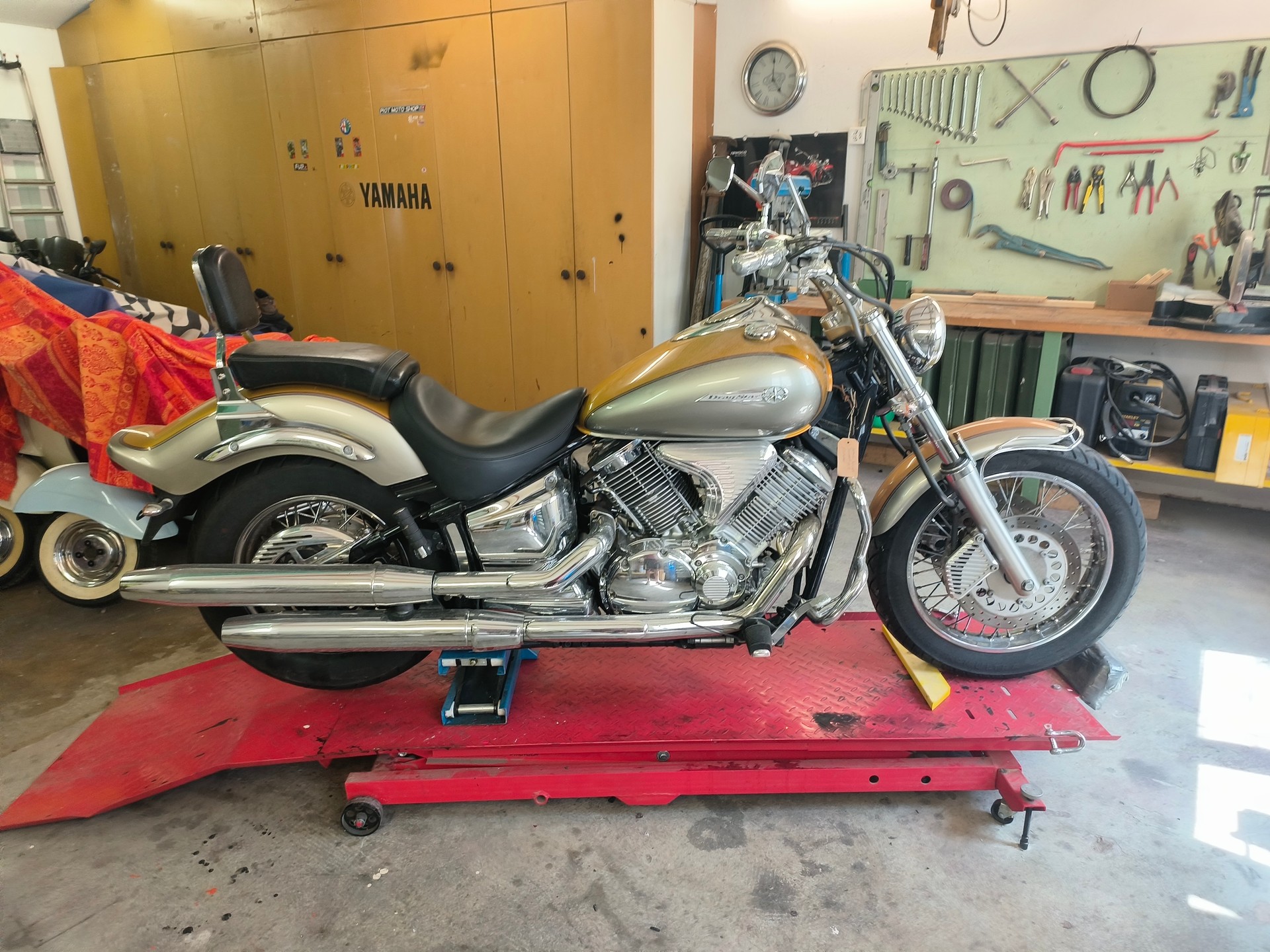 YAMAHA XVS 1100 Drag Star-image-15