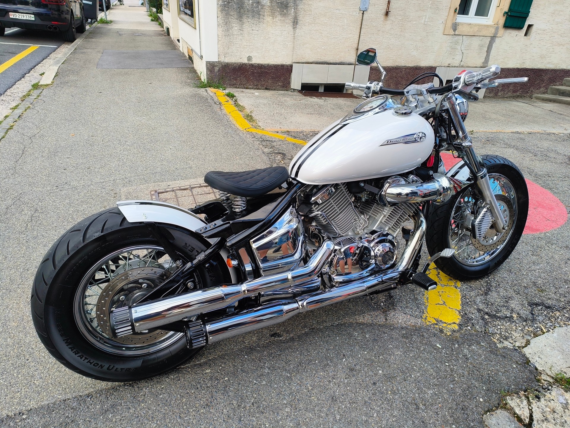 YAMAHA XVS 1100 Drag Star-image-2