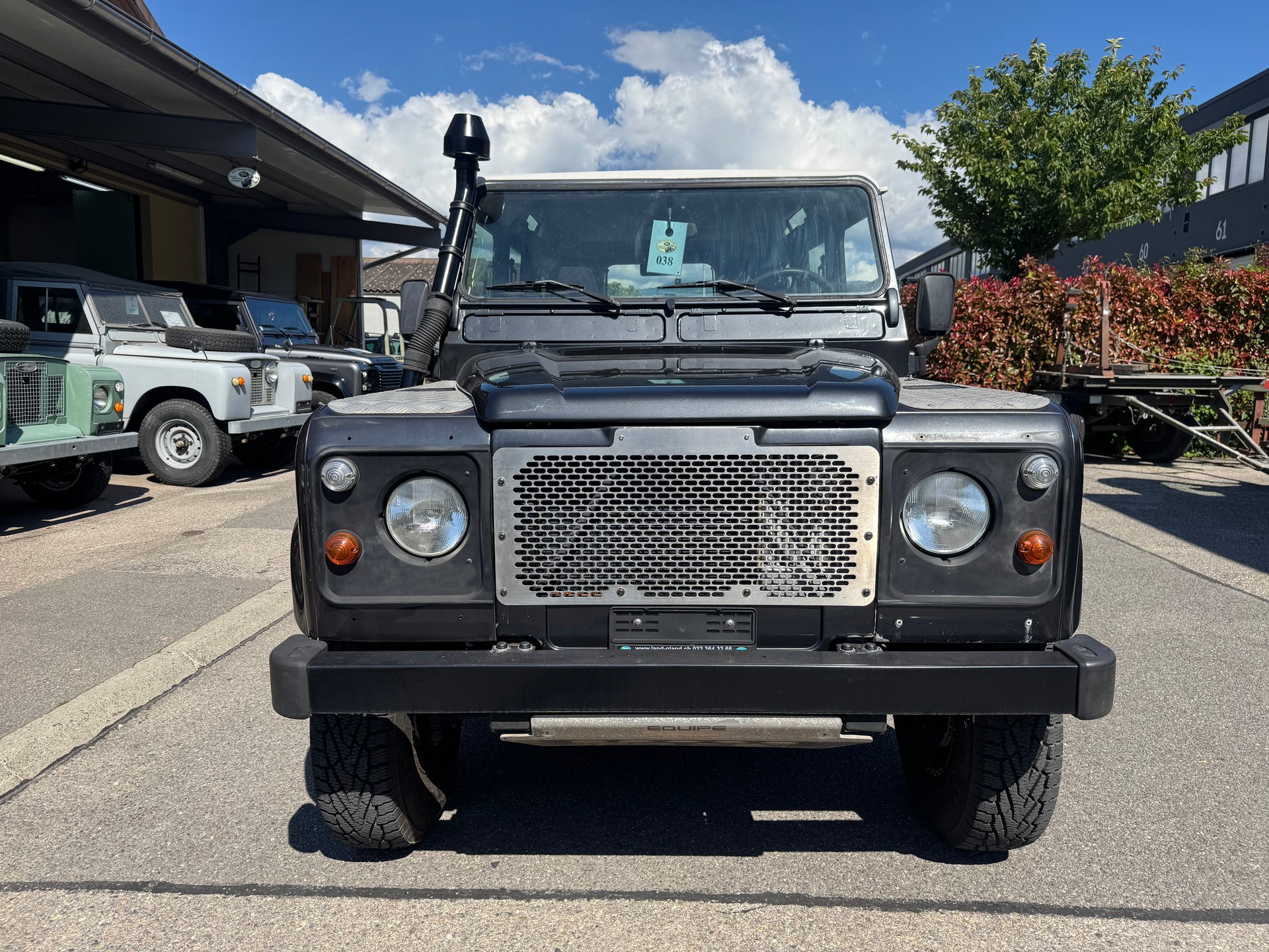 LAND ROVER 110CSW 2.5 Tdi-image-1