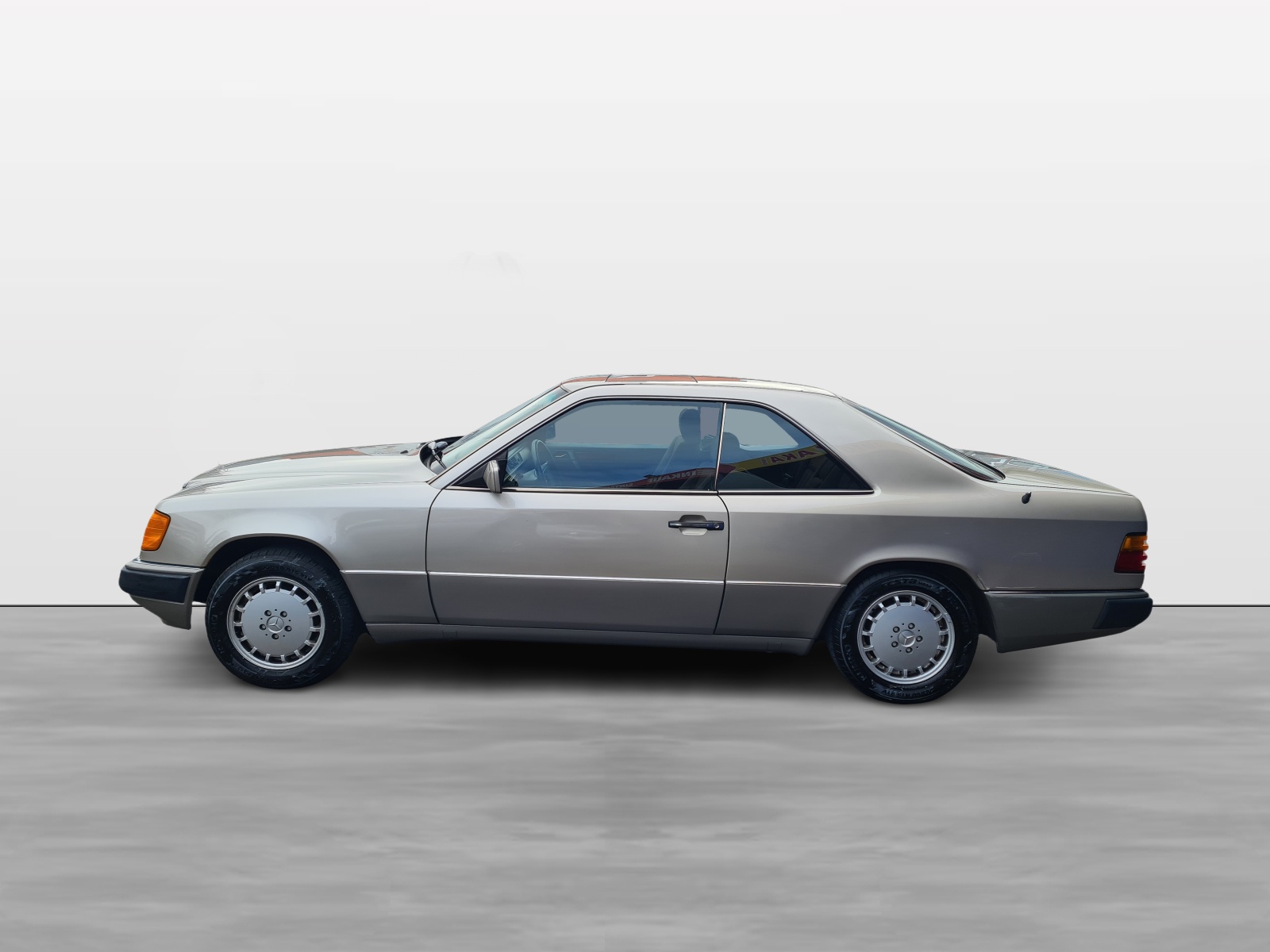 MERCEDES-BENZ 230 CE-image-5