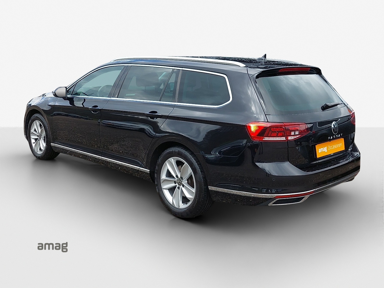 VW Passat 2.0 TDI BMT Elegance 4Motion DSG-image-2