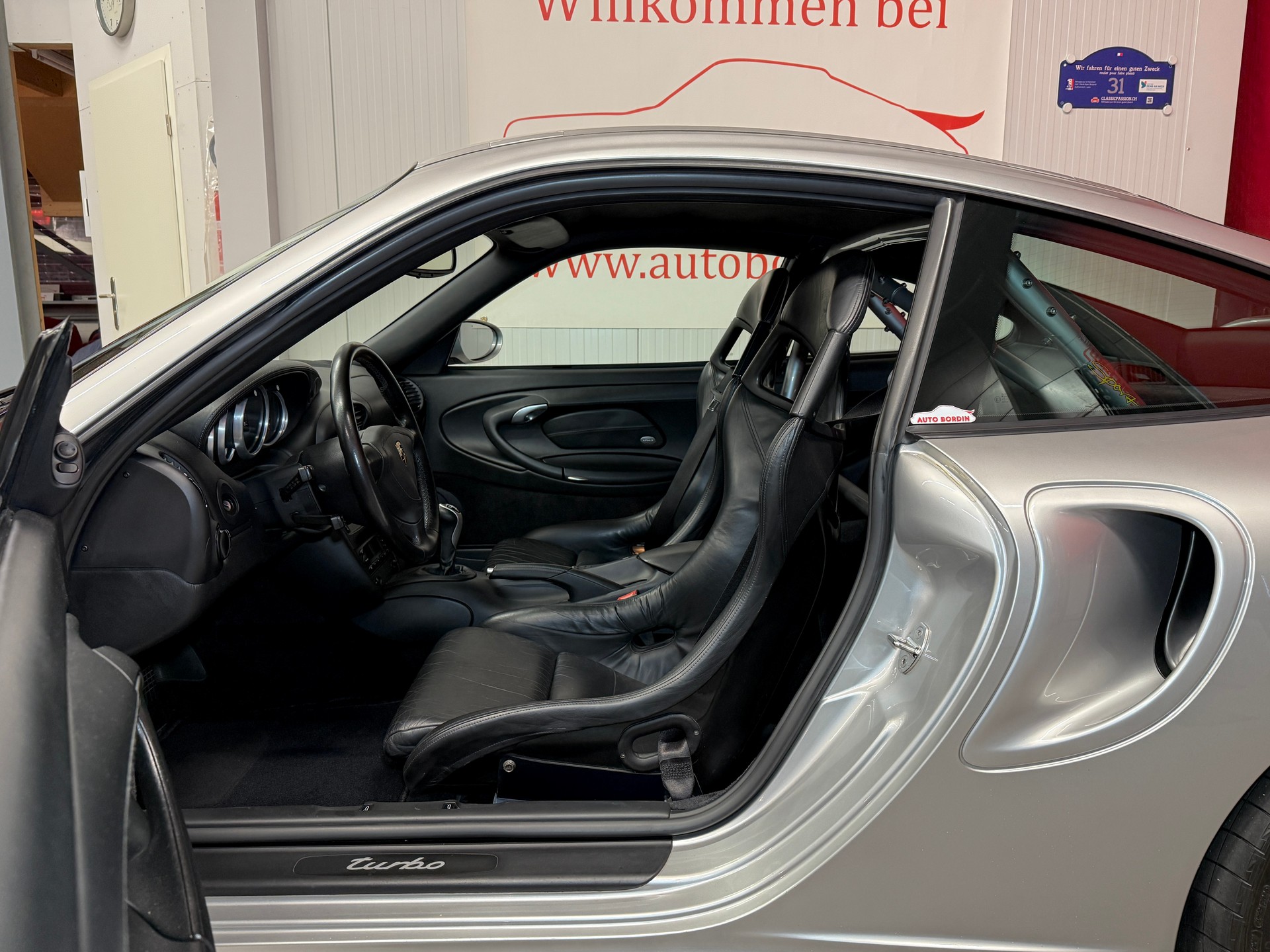 PORSCHE 911 Turbo GT2-Look 1. Lack-image-4