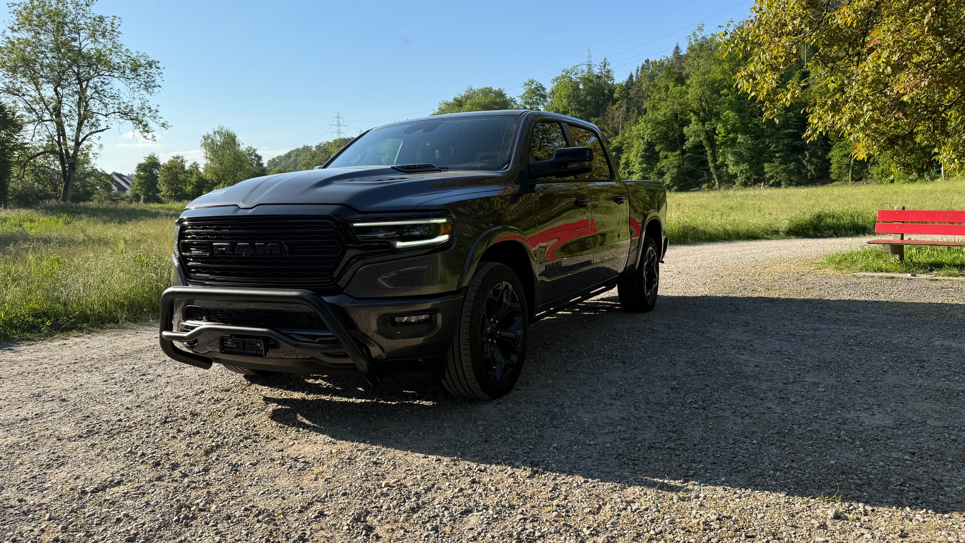 DODGE Limited CrewCab Night Edition-image-1