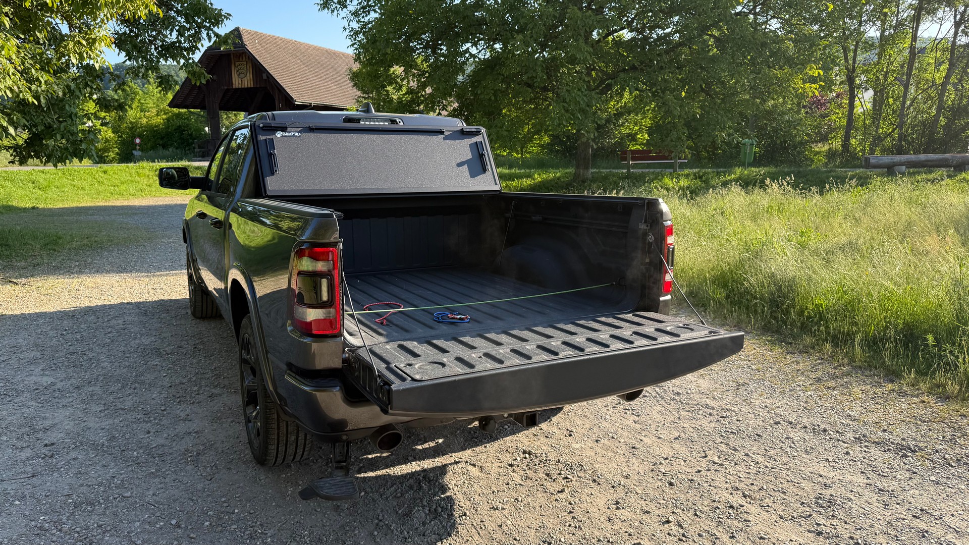 DODGE Limited CrewCab Night Edition-image-5
