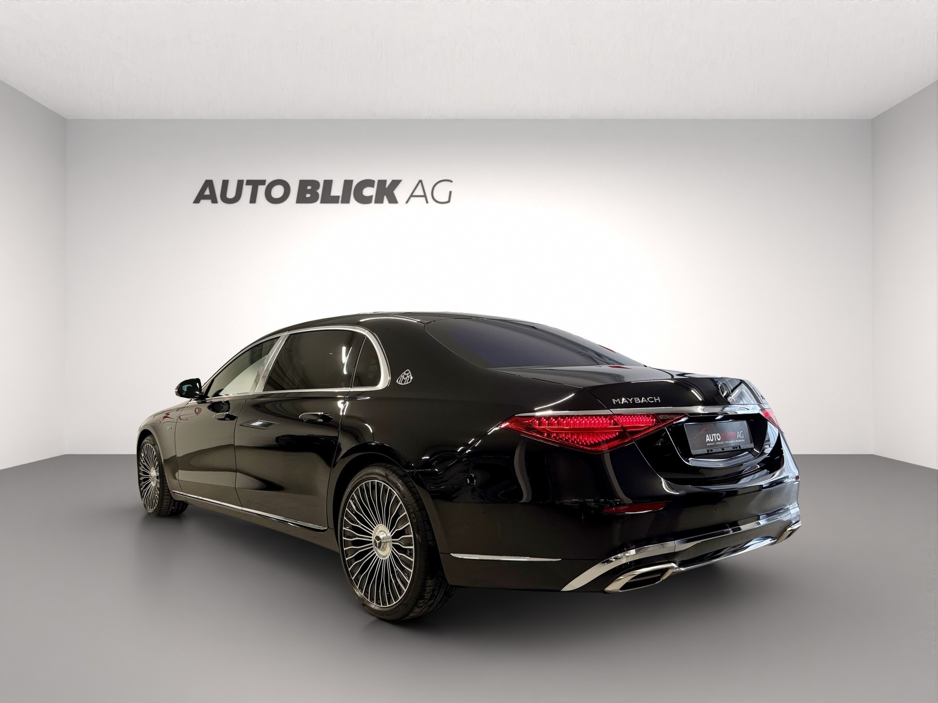 MERCEDES-BENZ Maybach S 680 4Matic 9G-Tronic-image-5