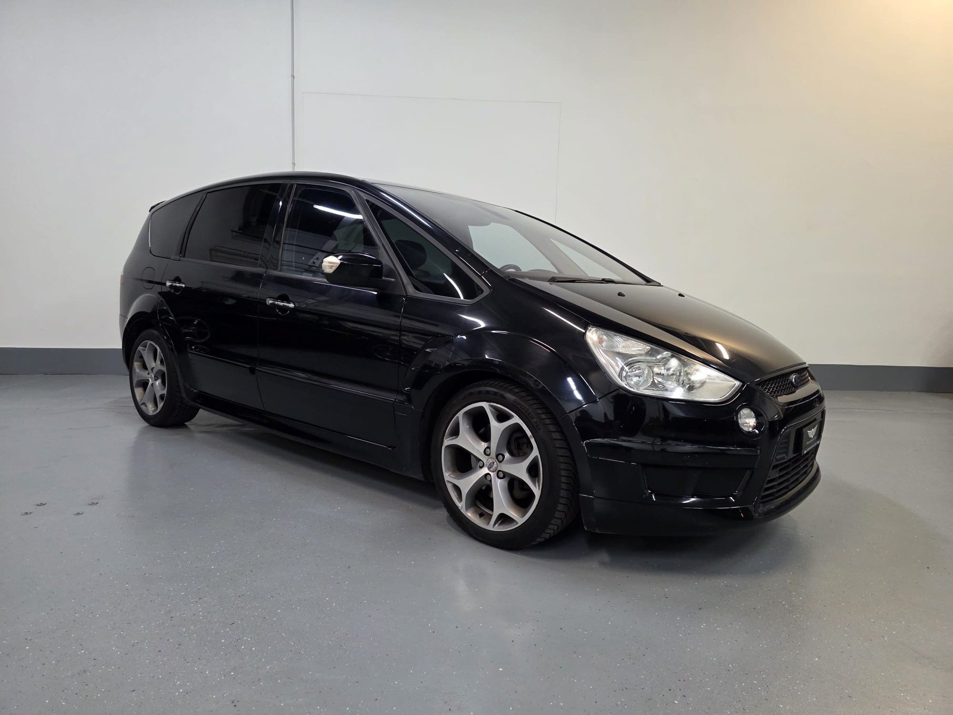 FORD S-Max 2.2 TDCi Titanium-image-2