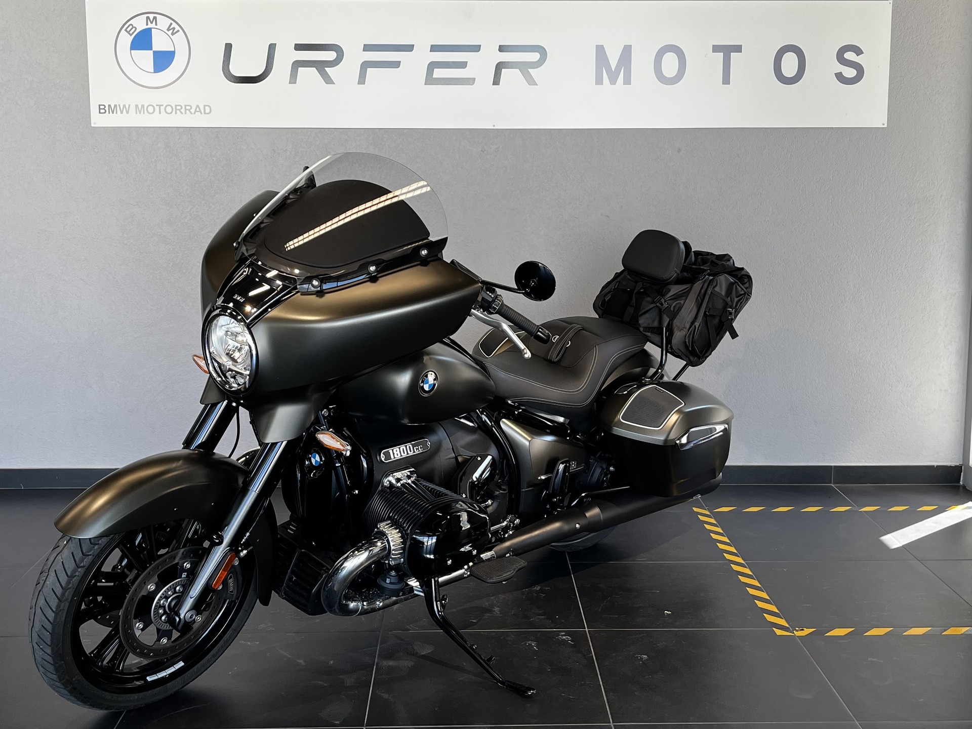 BMW R 18 Bagger-showroom-element-3
