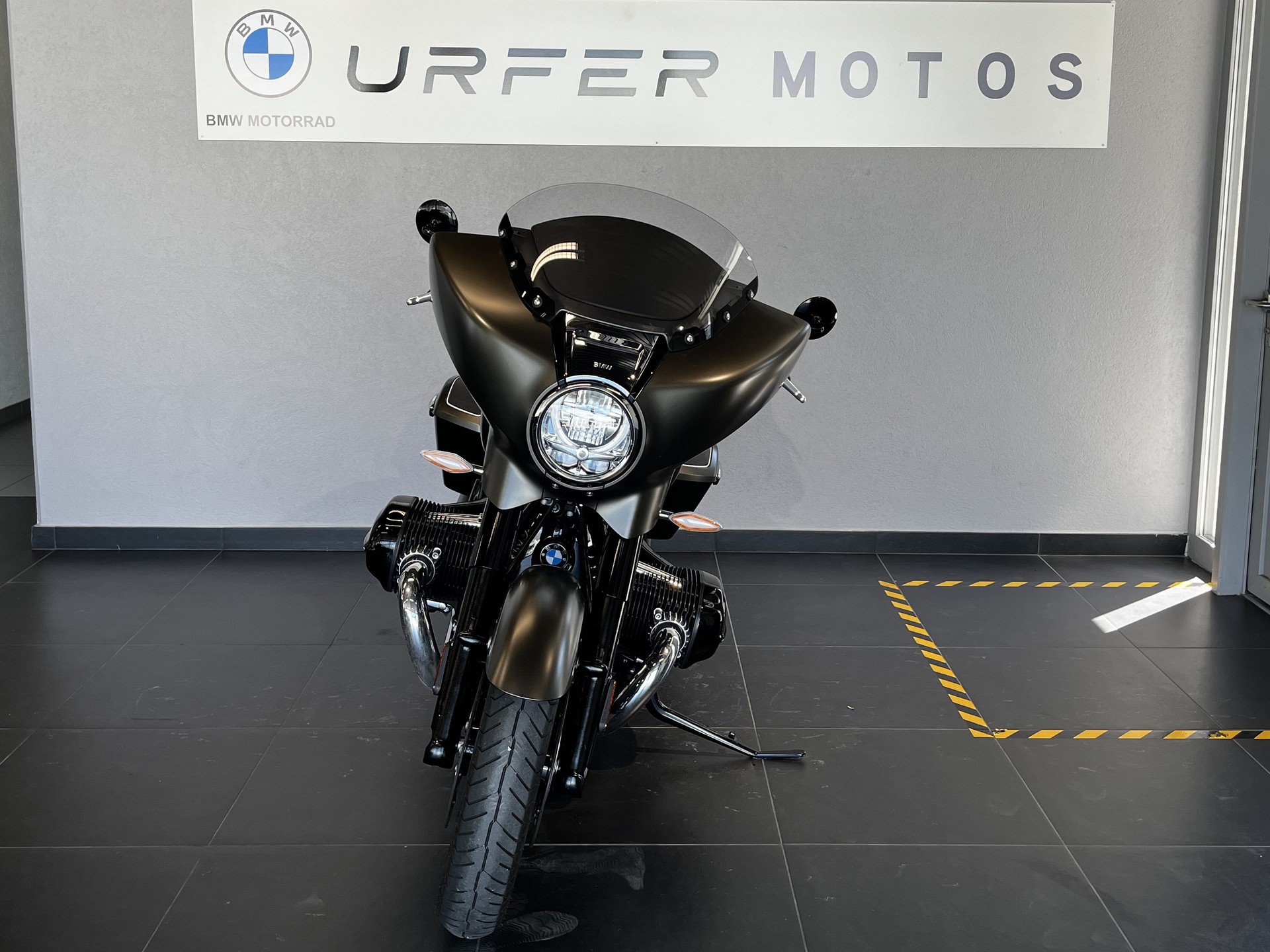 BMW R 18 Bagger-showroom-element-2
