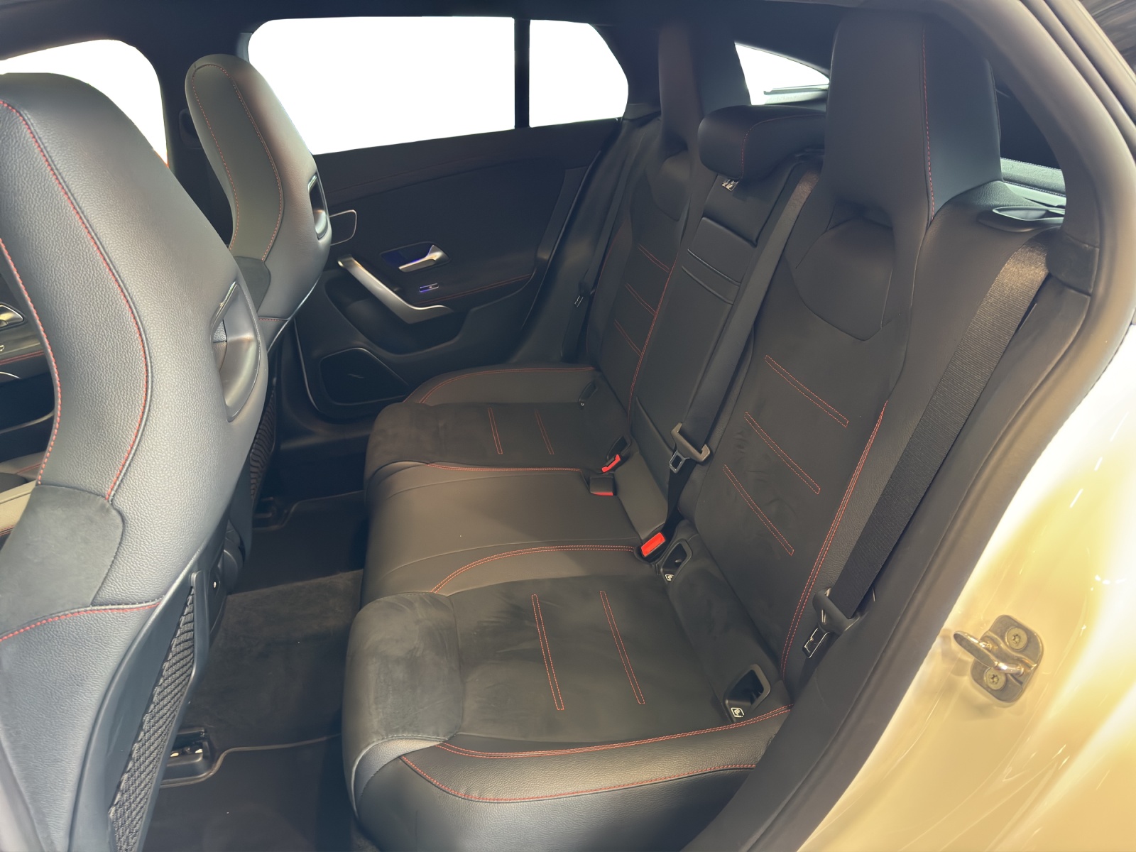 MERCEDES-BENZ CLA SB 250 8G-DCT 4M-image-17