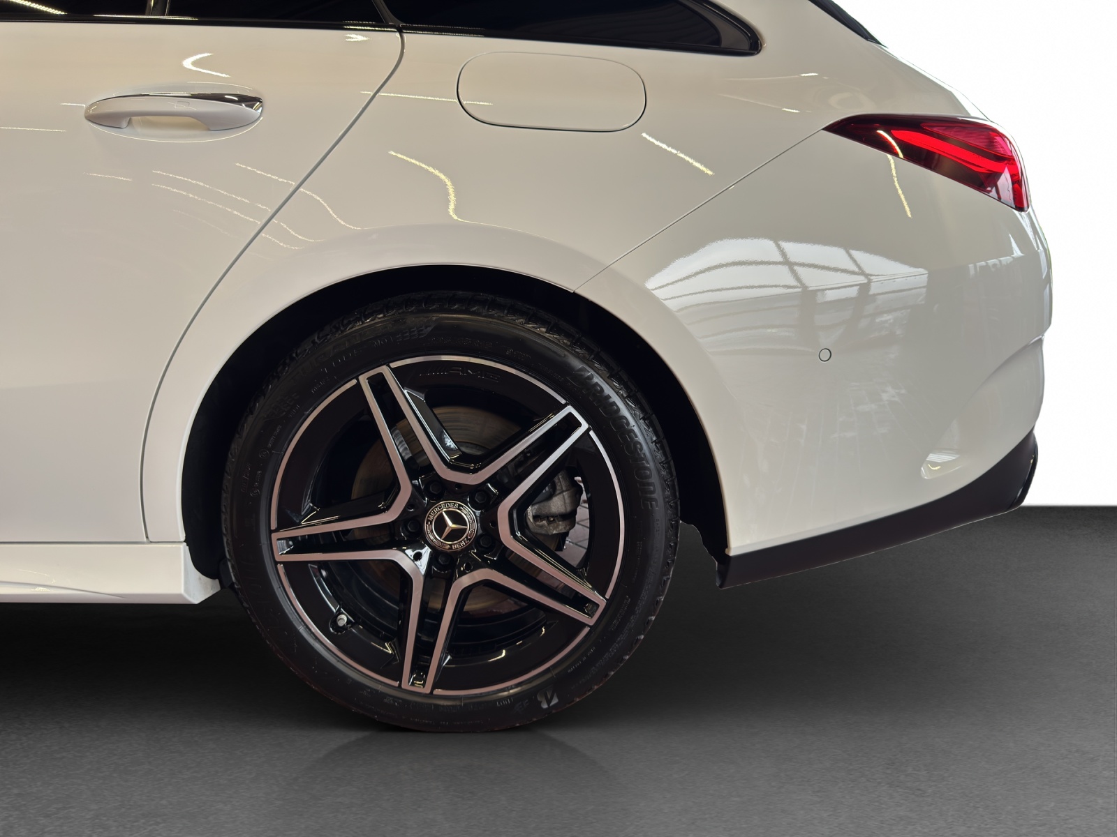 MERCEDES-BENZ CLA SB 250 8G-DCT 4M-image-22