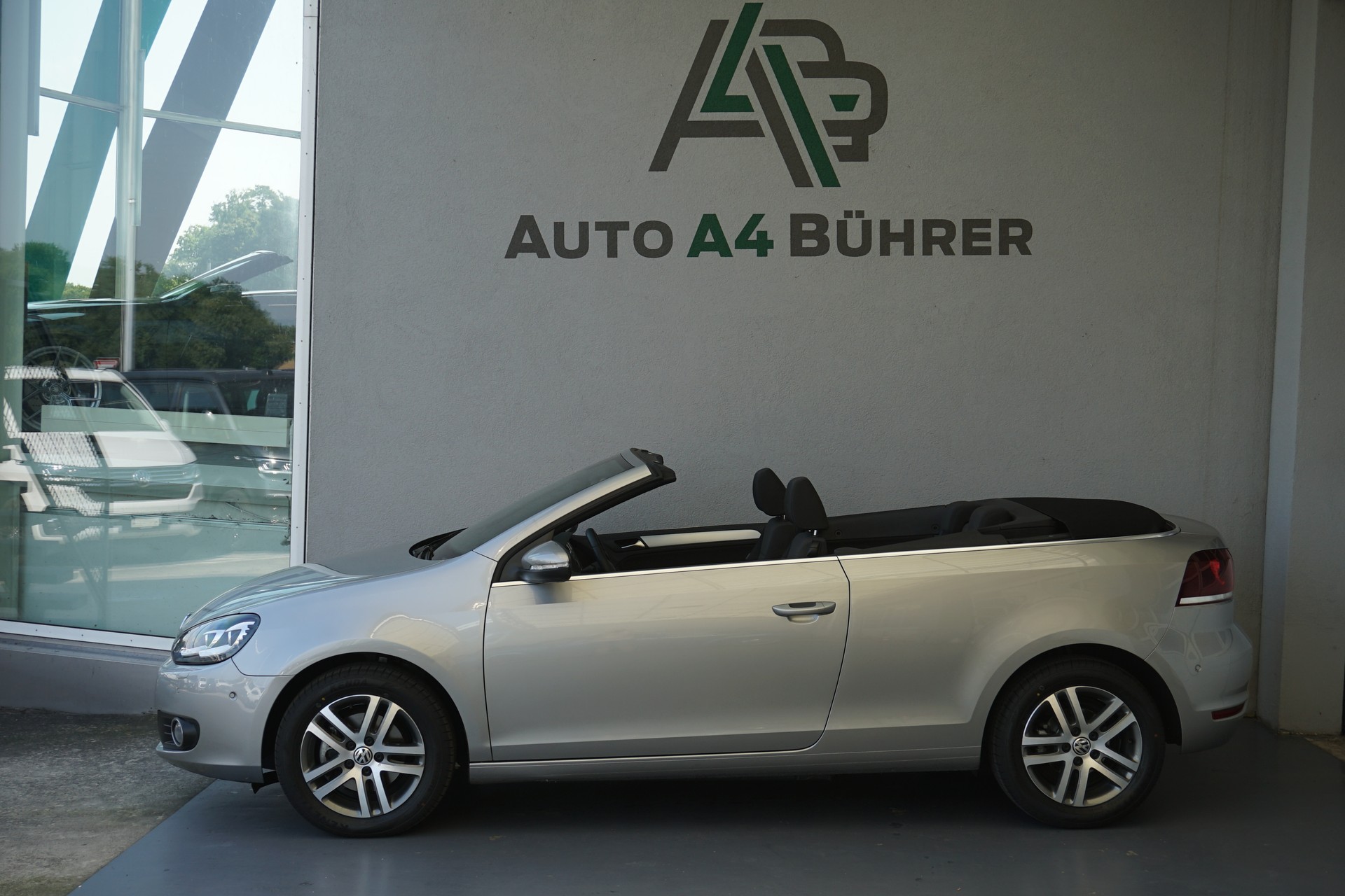 VW Golf 1.4 TSI Cabriolet Automat 122PS-image-1