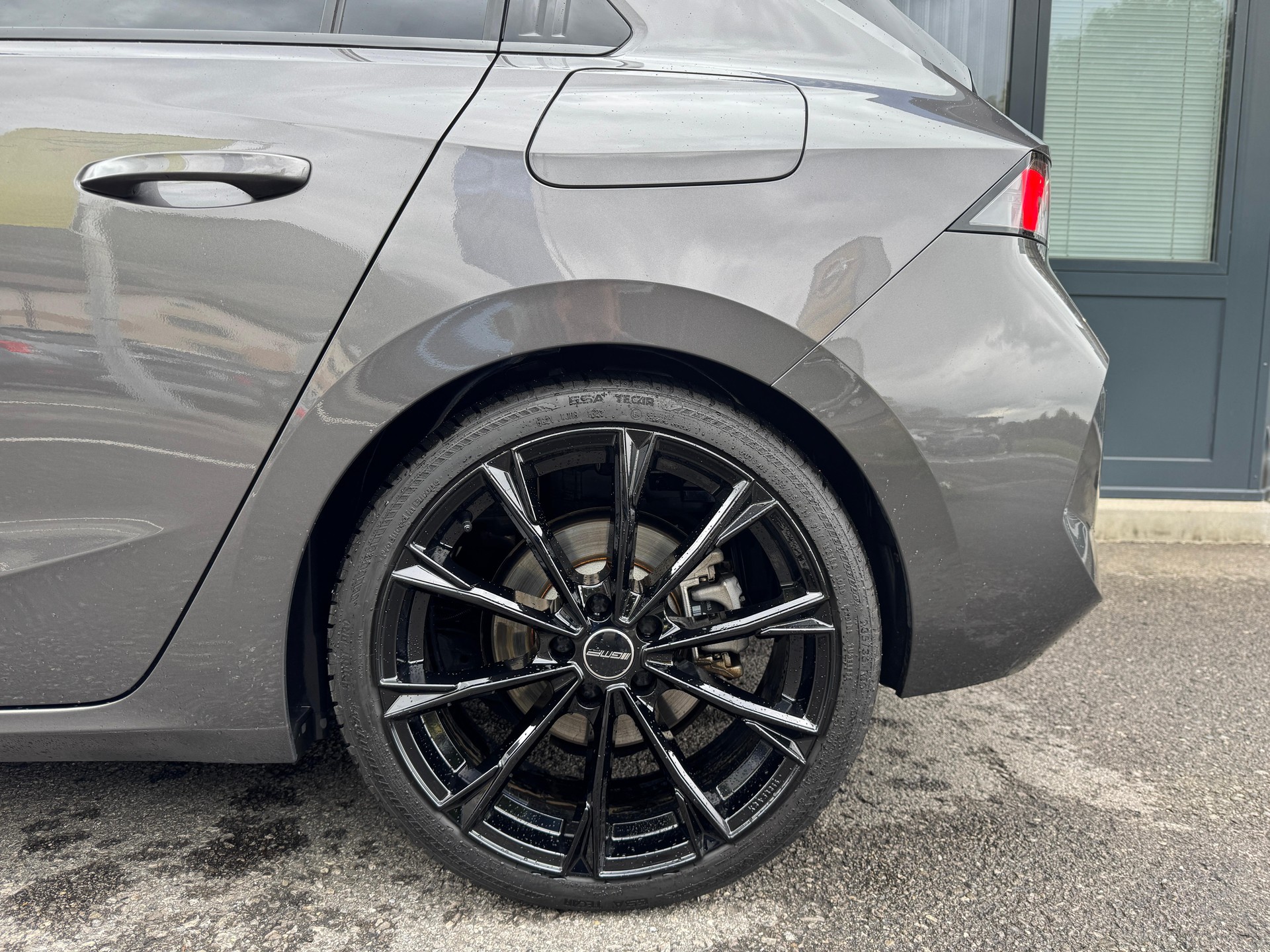 OPEL Astra GSE 1.6Turbo PHEV-image-5