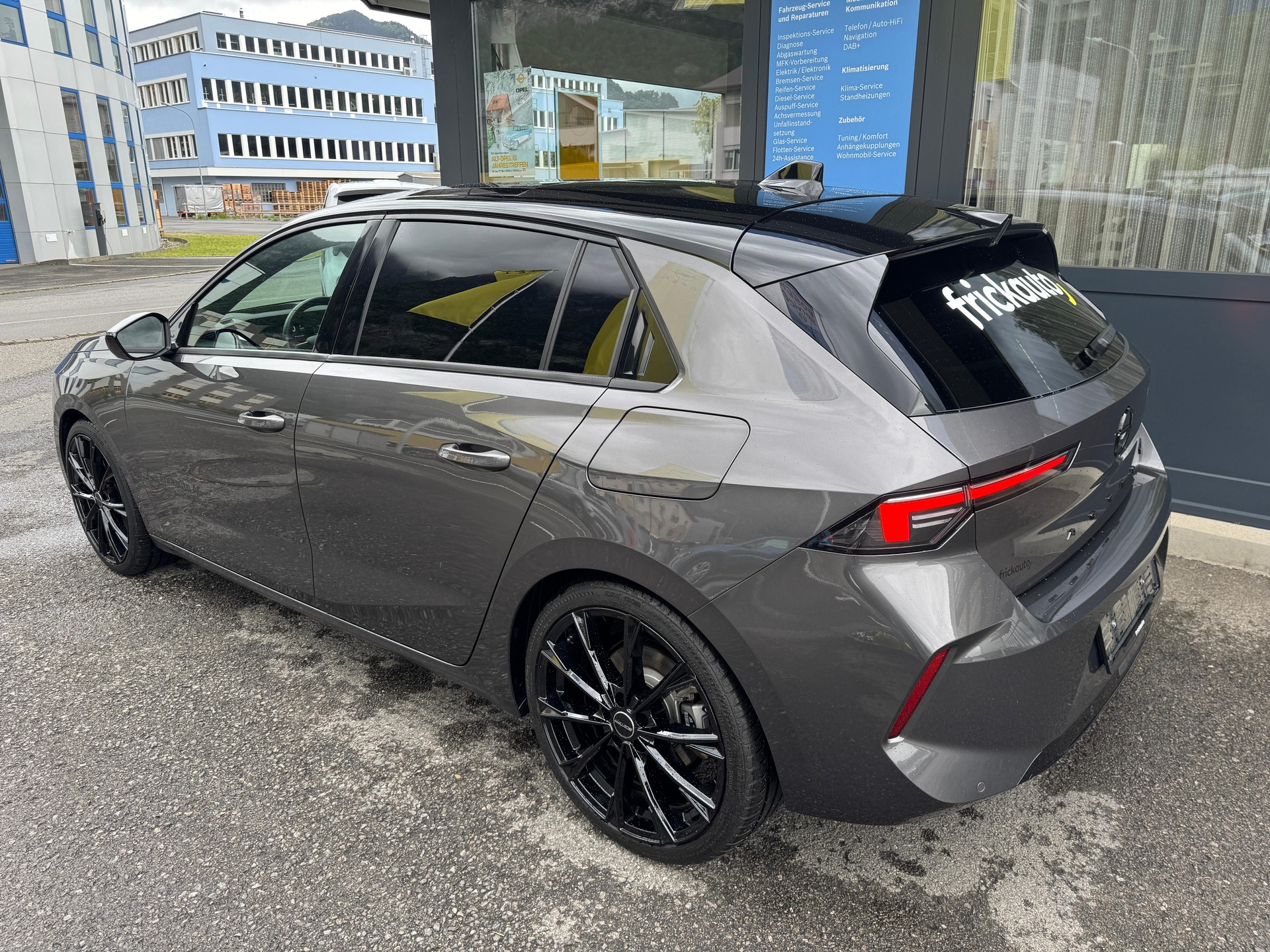 OPEL Astra GSE 1.6Turbo PHEV-image-2